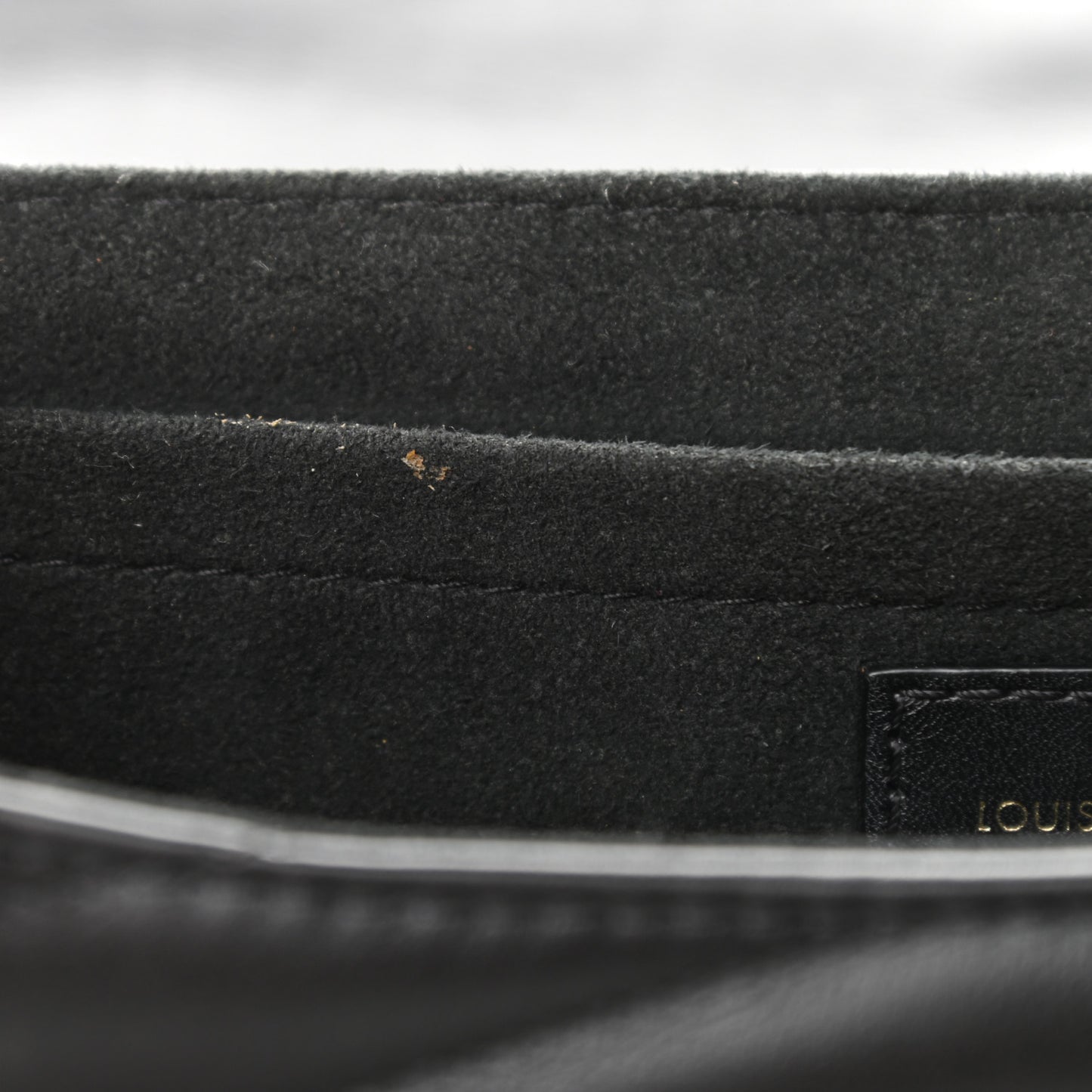Calfskin New Wave Chain MM Black