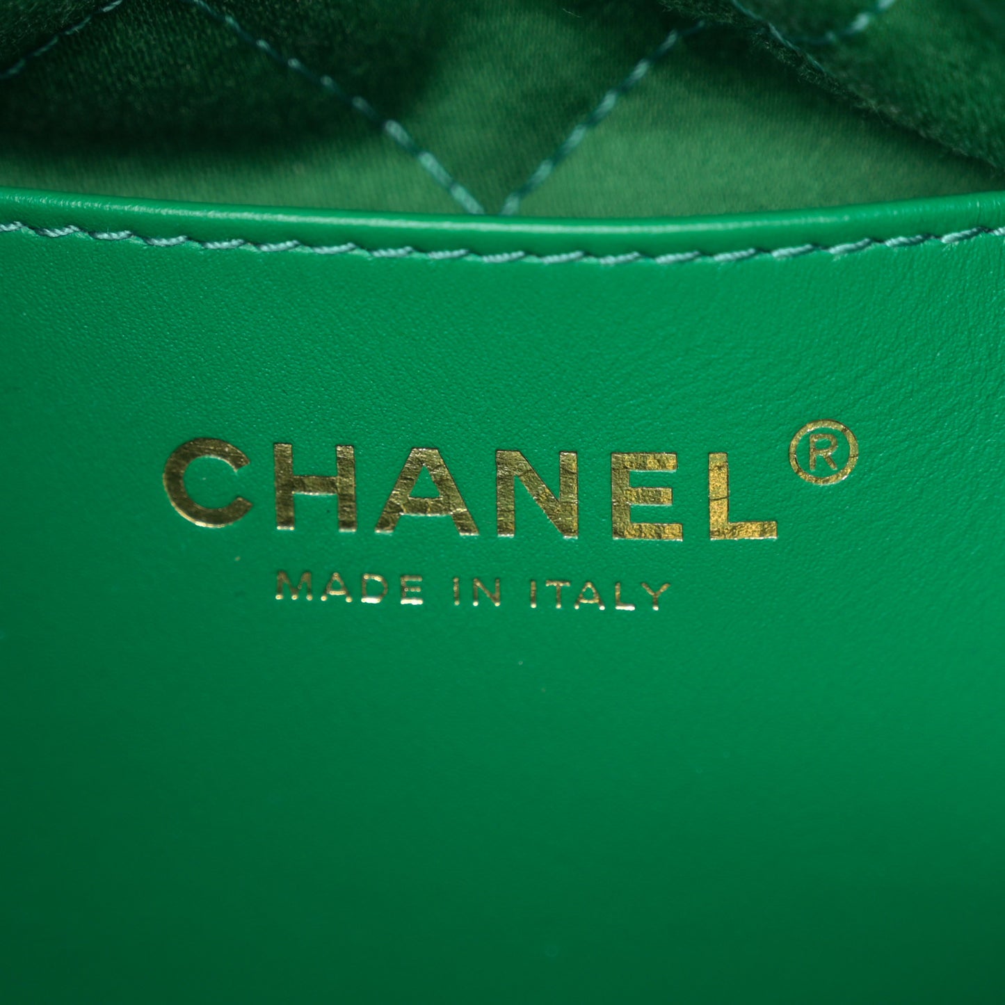 Shiny Caviar Quilted Mini Chanel 22 Green