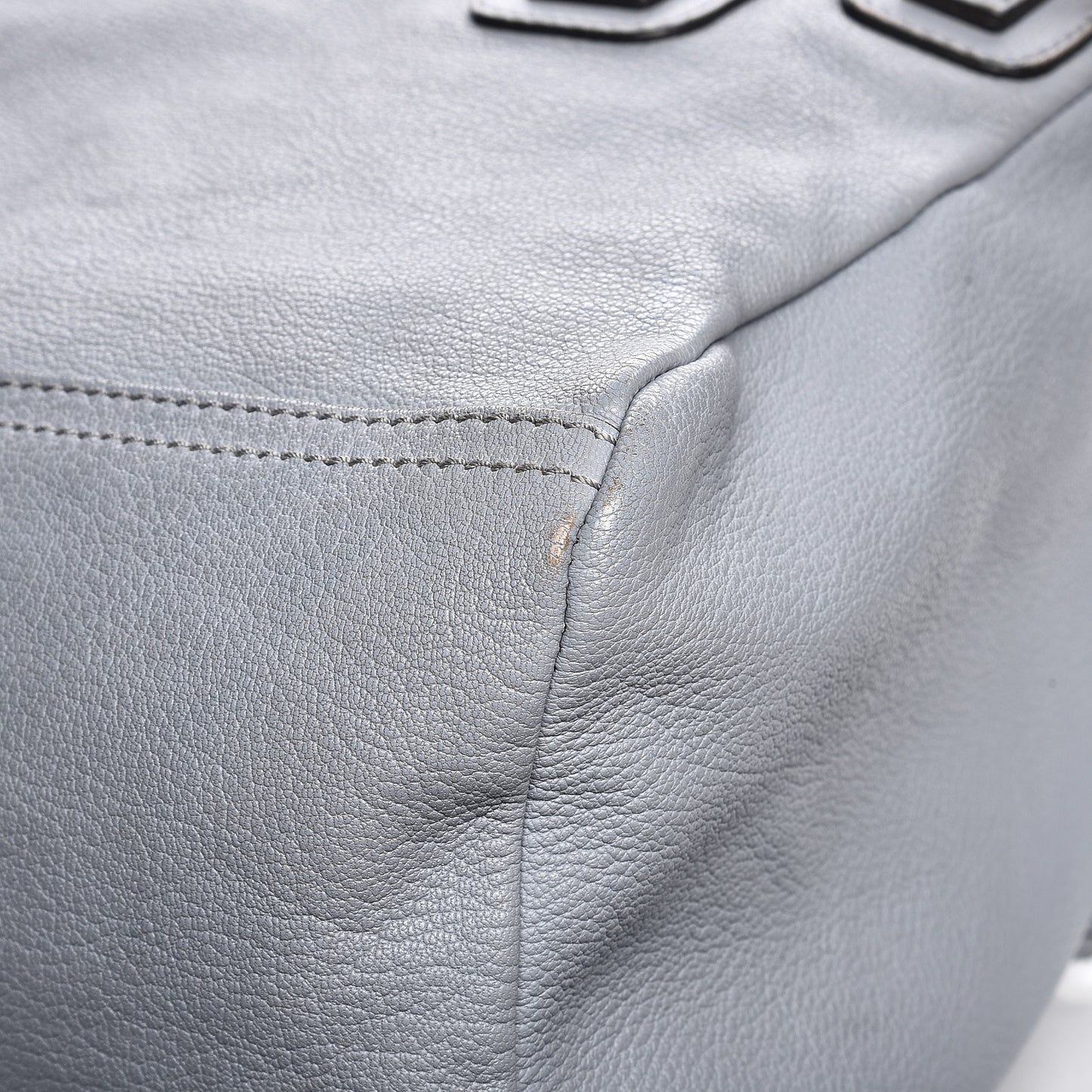 Sugar Goatskin Medium Pandora Pearl Grey