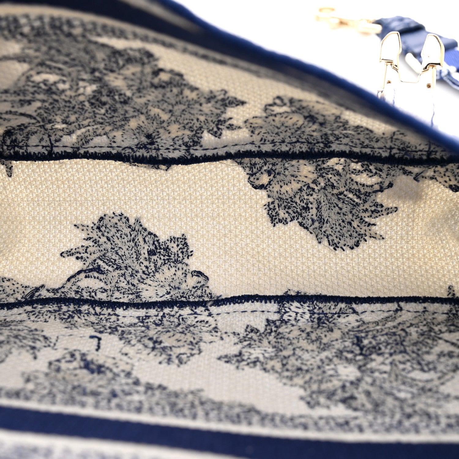 Christian Dior Canvas Embroidered Reve D'Infini Small Diorcamp Messenger  Blue 5 of 11