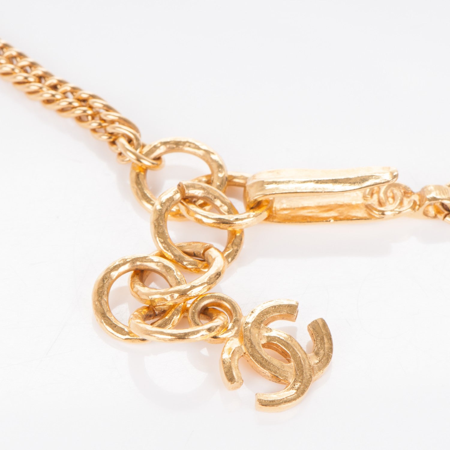 Chanel CC Leaf Pendant Necklace Gold 3 of 4