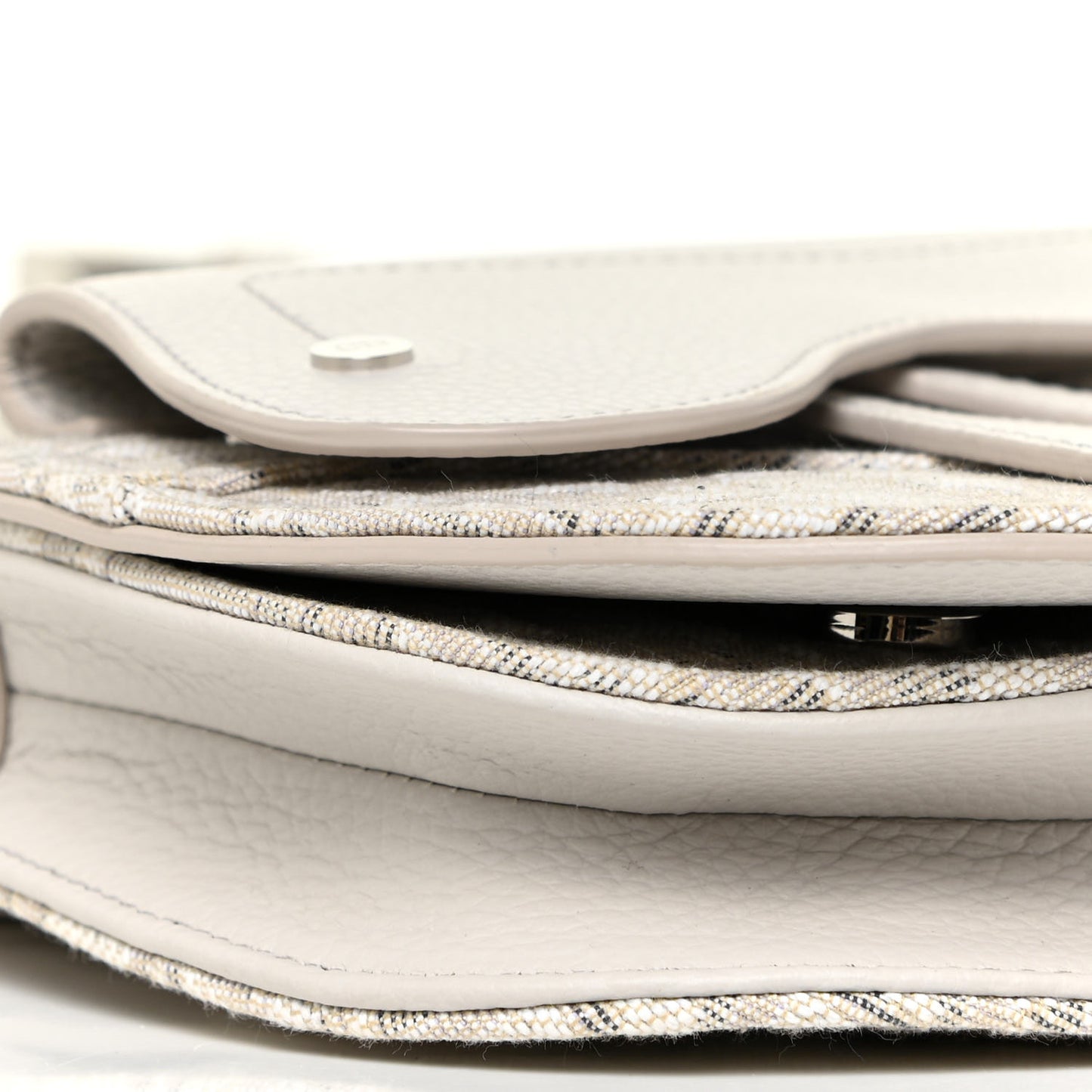 Oblique Saddle Messenger Pouch Beige