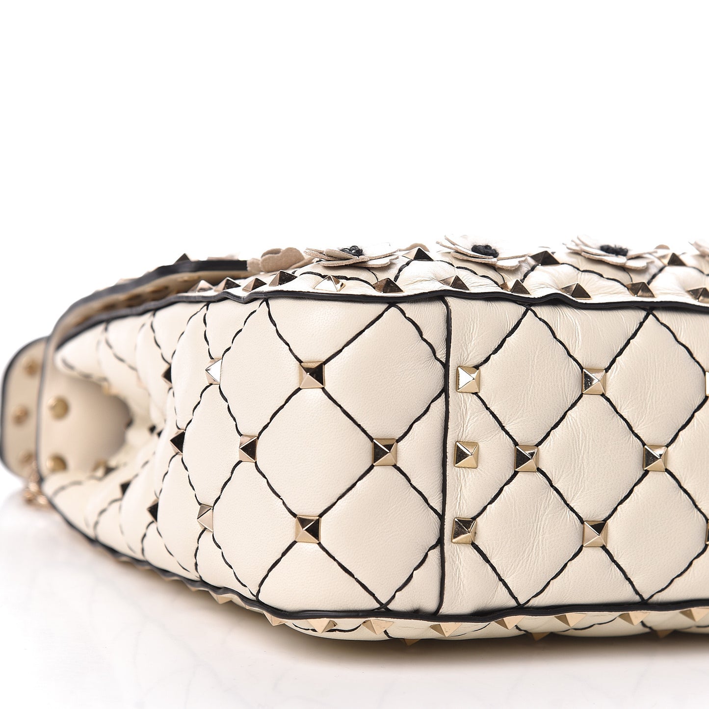 Lambskin Flower Medium Rockstud Spike Shoulder Bag Ivory