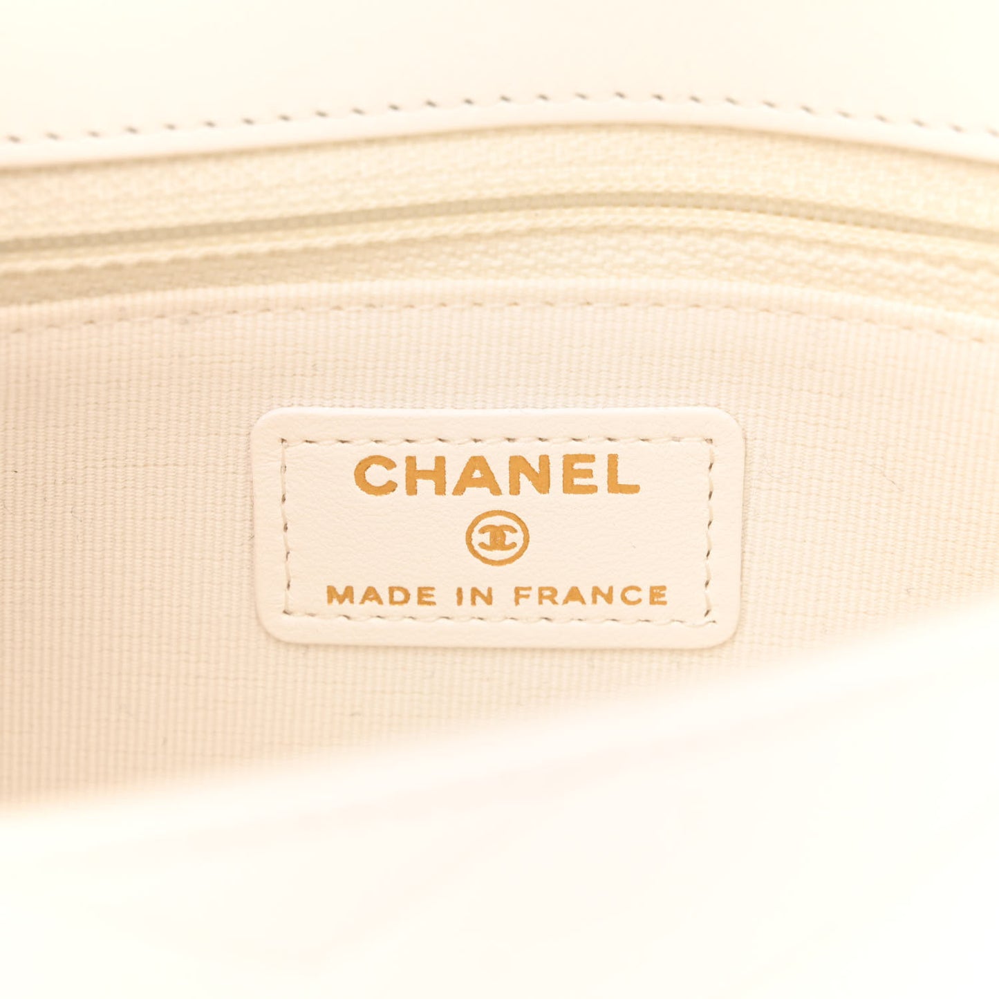 Lambskin Chevron Stitched Flap White Black