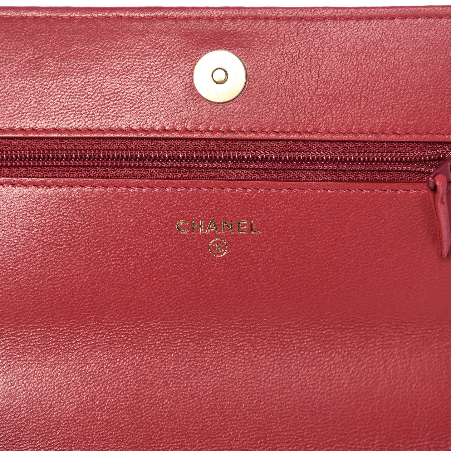 Shiny Goatskin Quilted 19 Wallet On Chain WOC Rouge