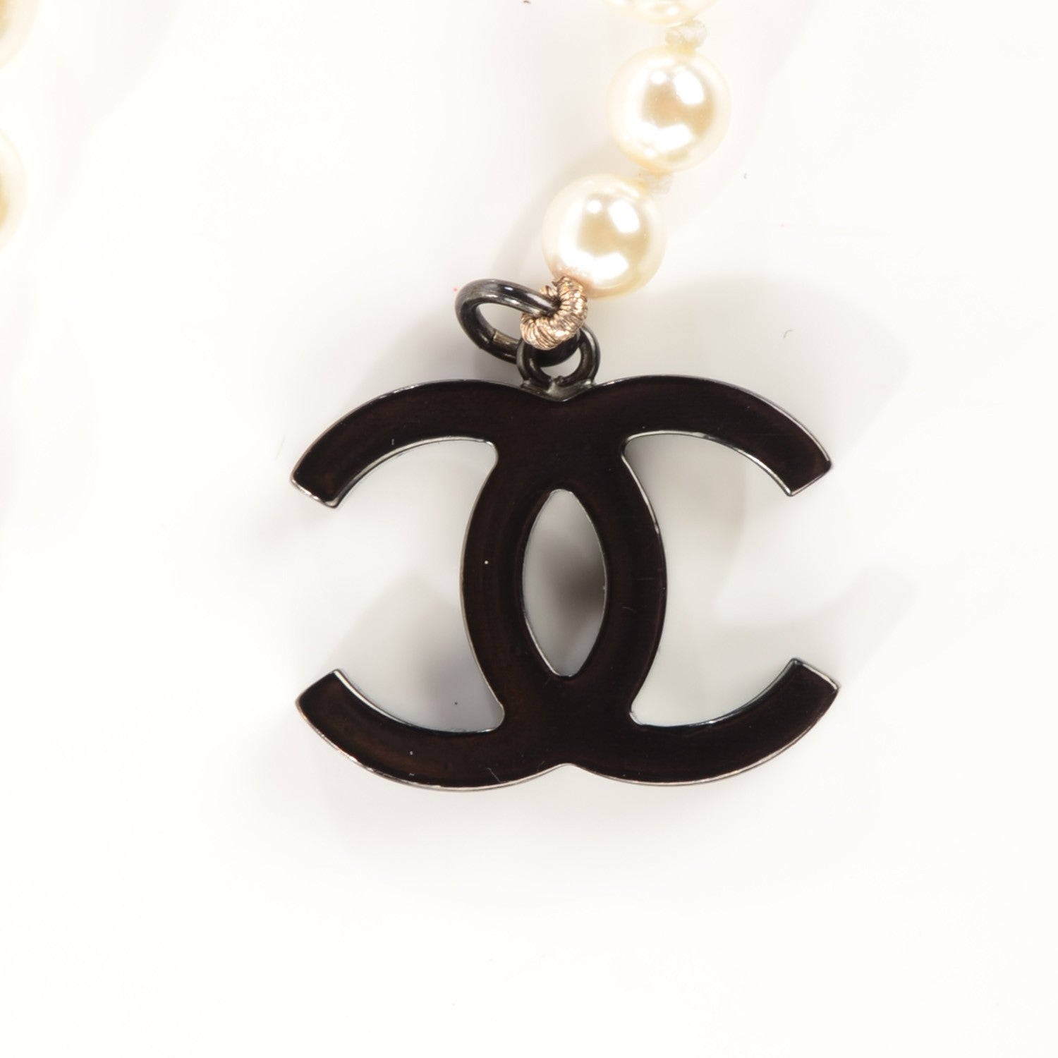 Chanel Pearl Ruthenium CC Belt Black White 3 of 4