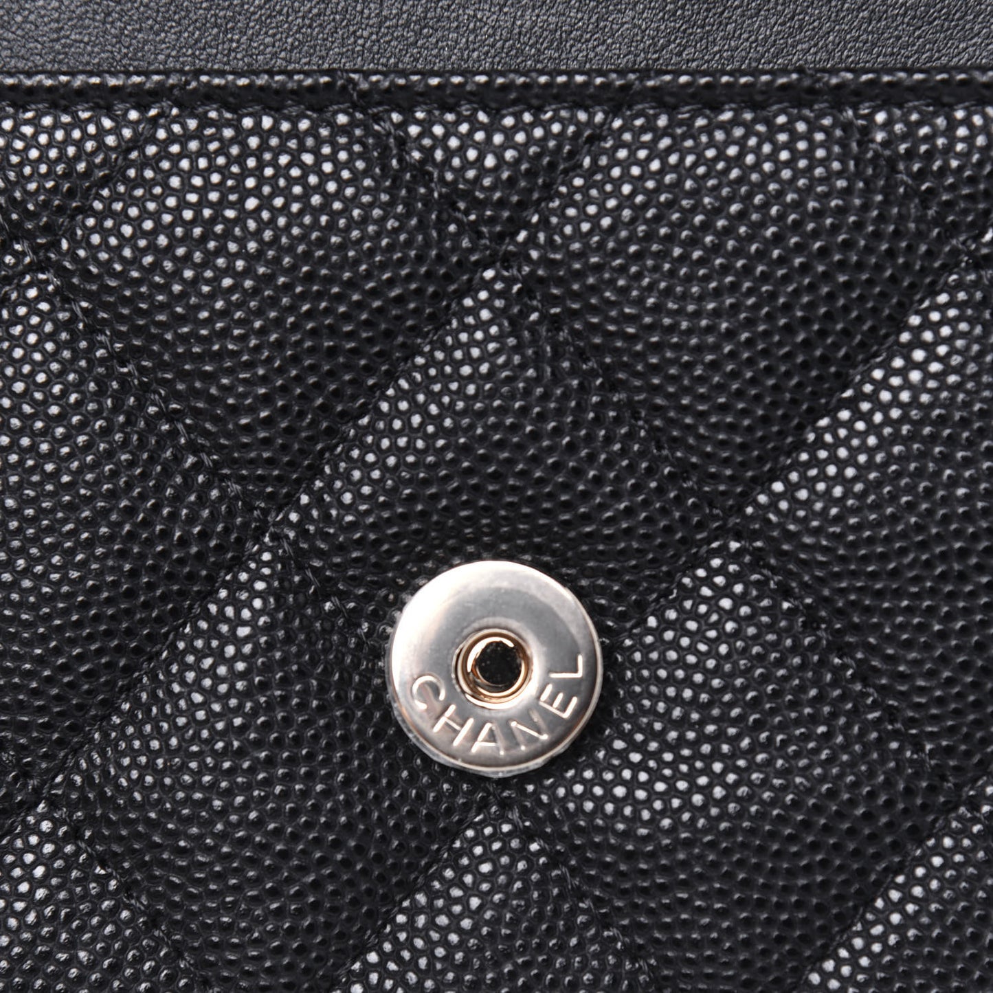 Caviar Quilted CC Filigree Wallet On Chain WOC Black