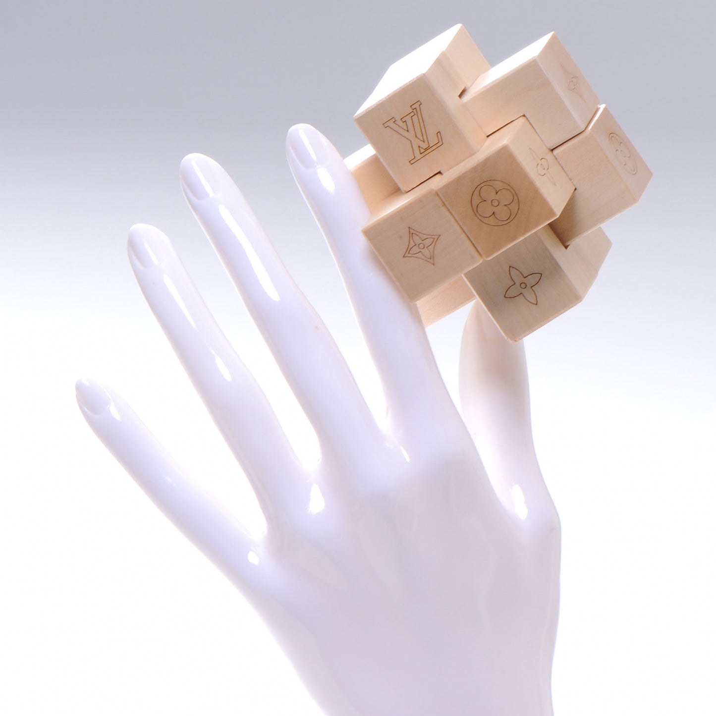 Le Pateki Wood Cube Puzzle VIP Gift
