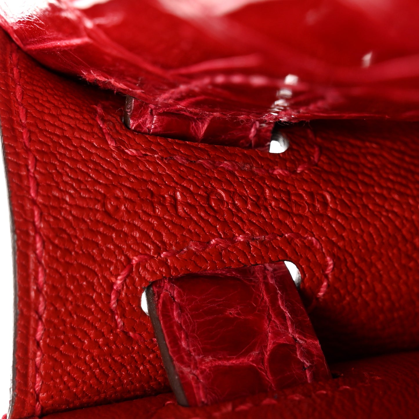 Shiny Porosus Crocodile Kelly Cut Pochette Rouge Vif