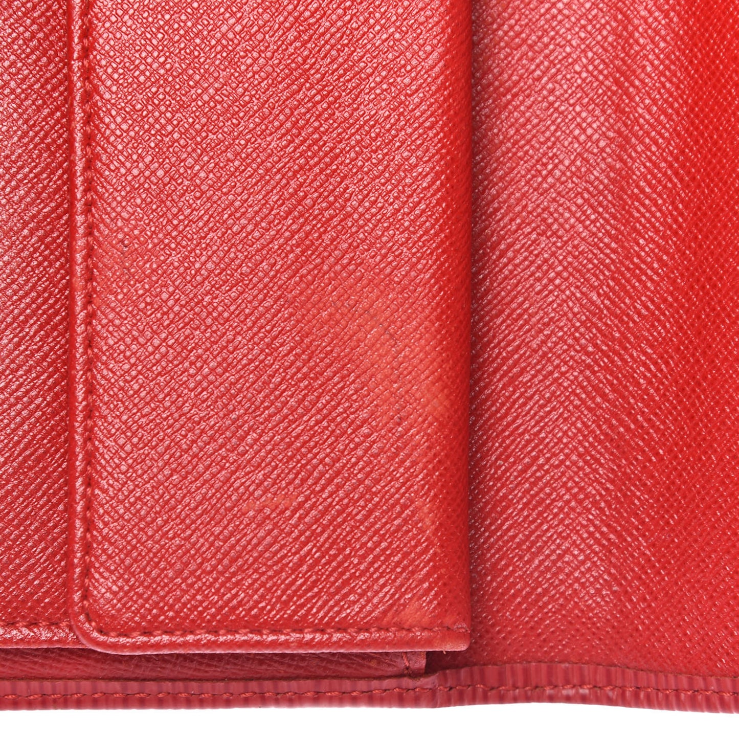 Epi Porte Tresor International Wallet Rouge