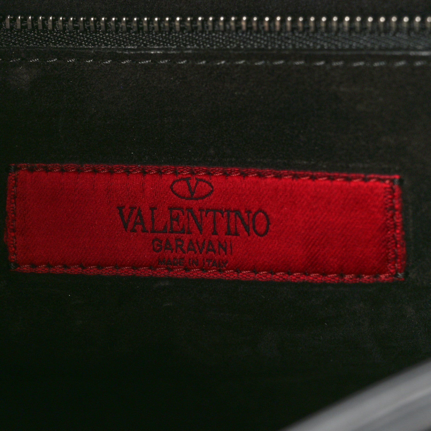 Valentino Garavani Pebbled Calfskin Medium Guitar Strap Rockstud Rolling Flap Saddle Bag Black 6 of 9