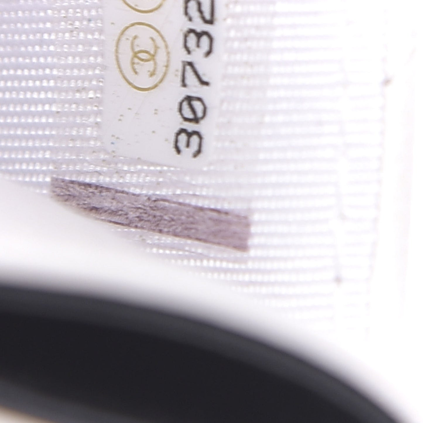 Caviar Quilted My Everything Card Holder White Black