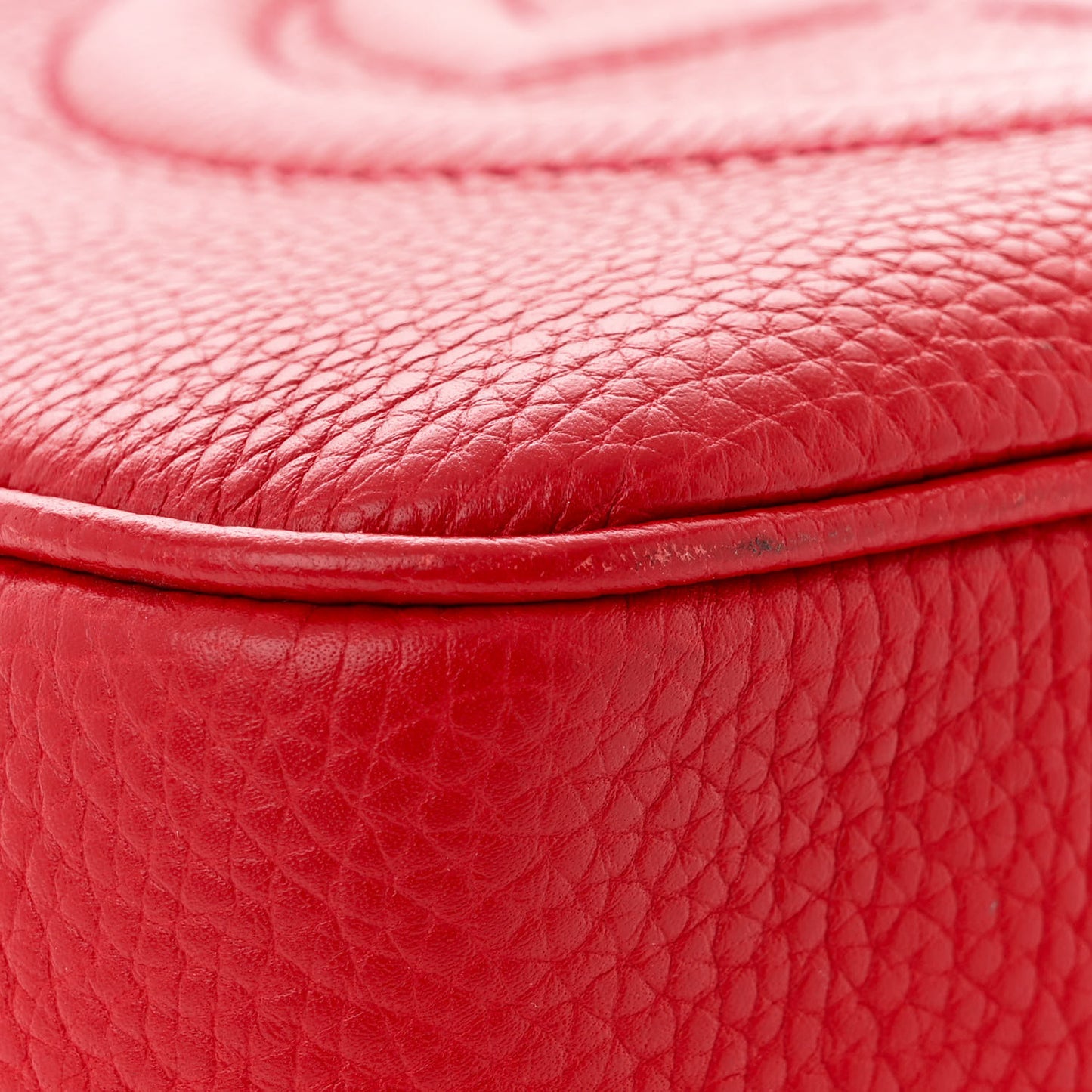 Pebbled Calfskin Small Soho Disco Bag Vibrant Red