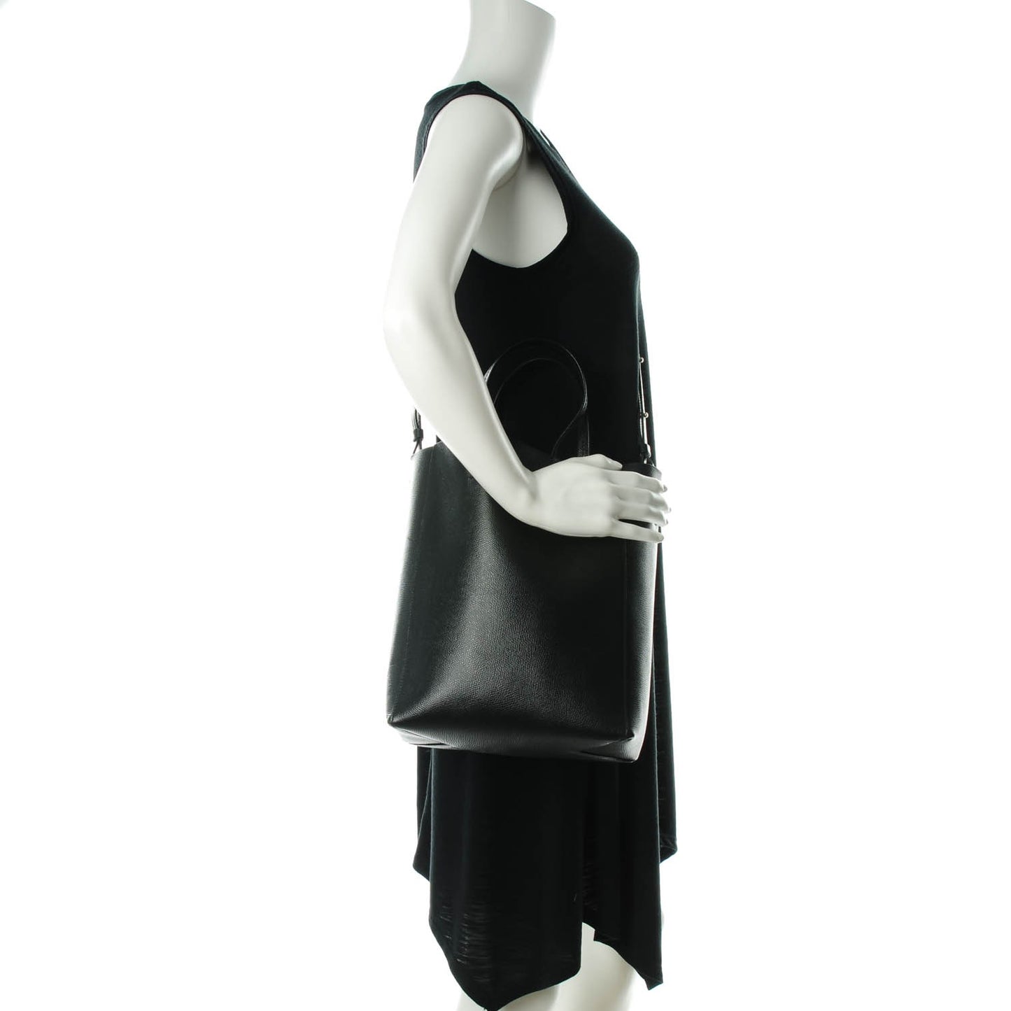 Grained Calfskin Small Vertical Cabas Black