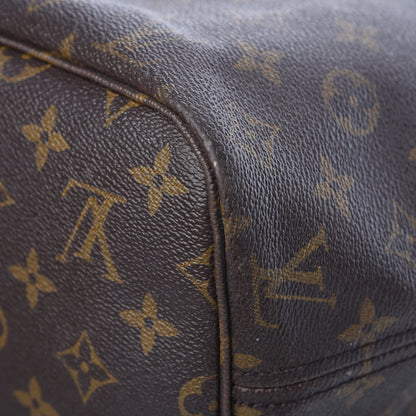 Louis Vuitton Monogram Neverfull MM 18 of 22