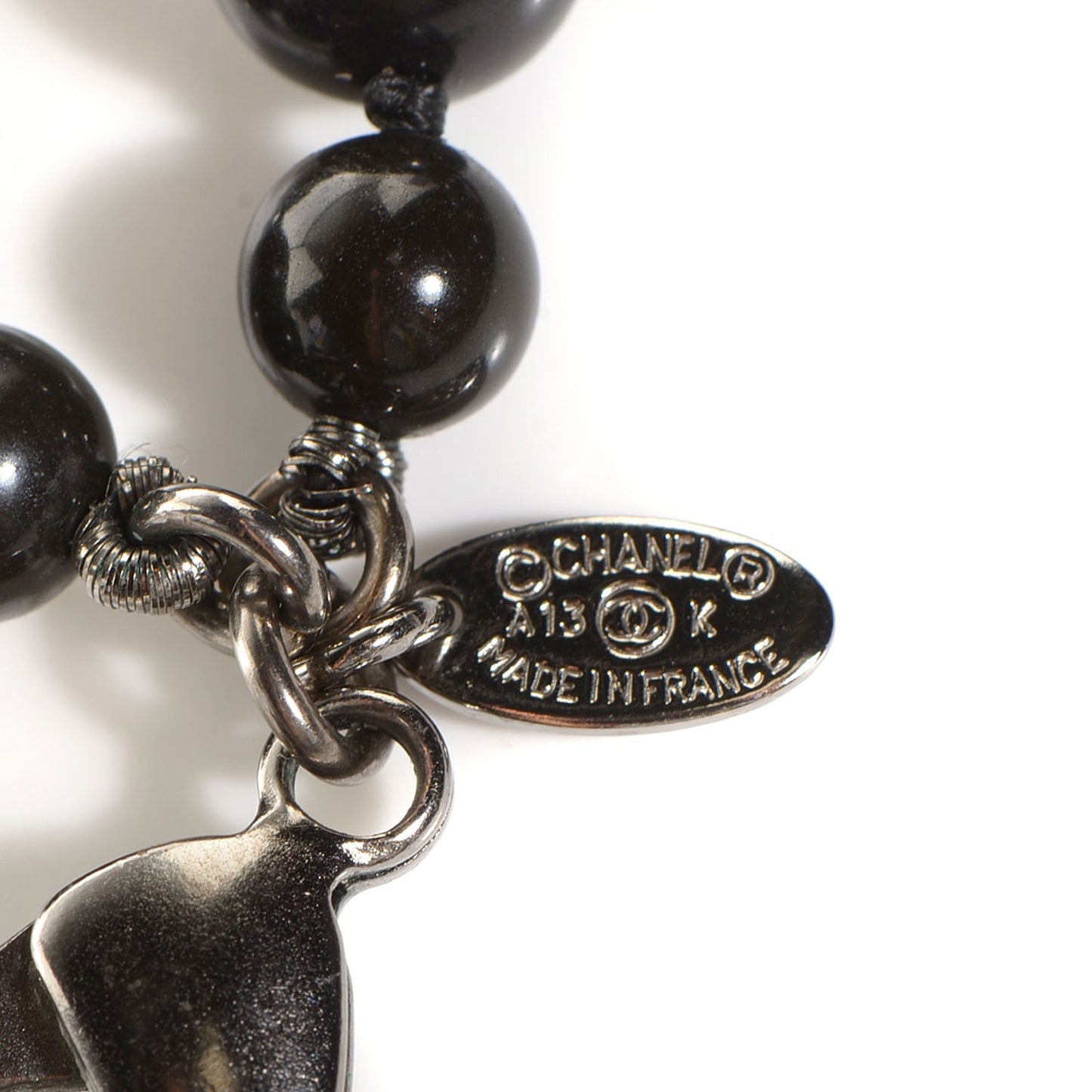 Glass Bead CC Map Short Necklace Ruthenium Black