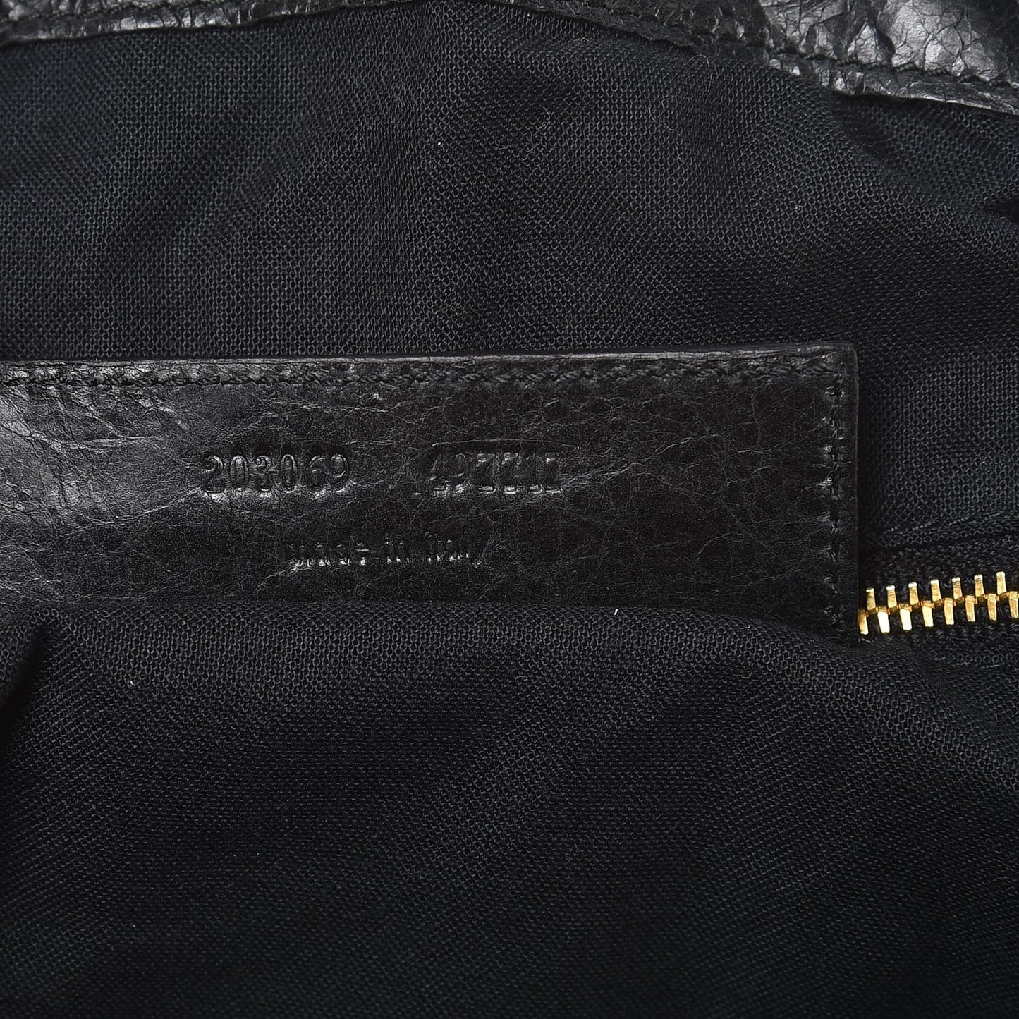 Agneau Giant 21 Gold Hardware Pompon Black
