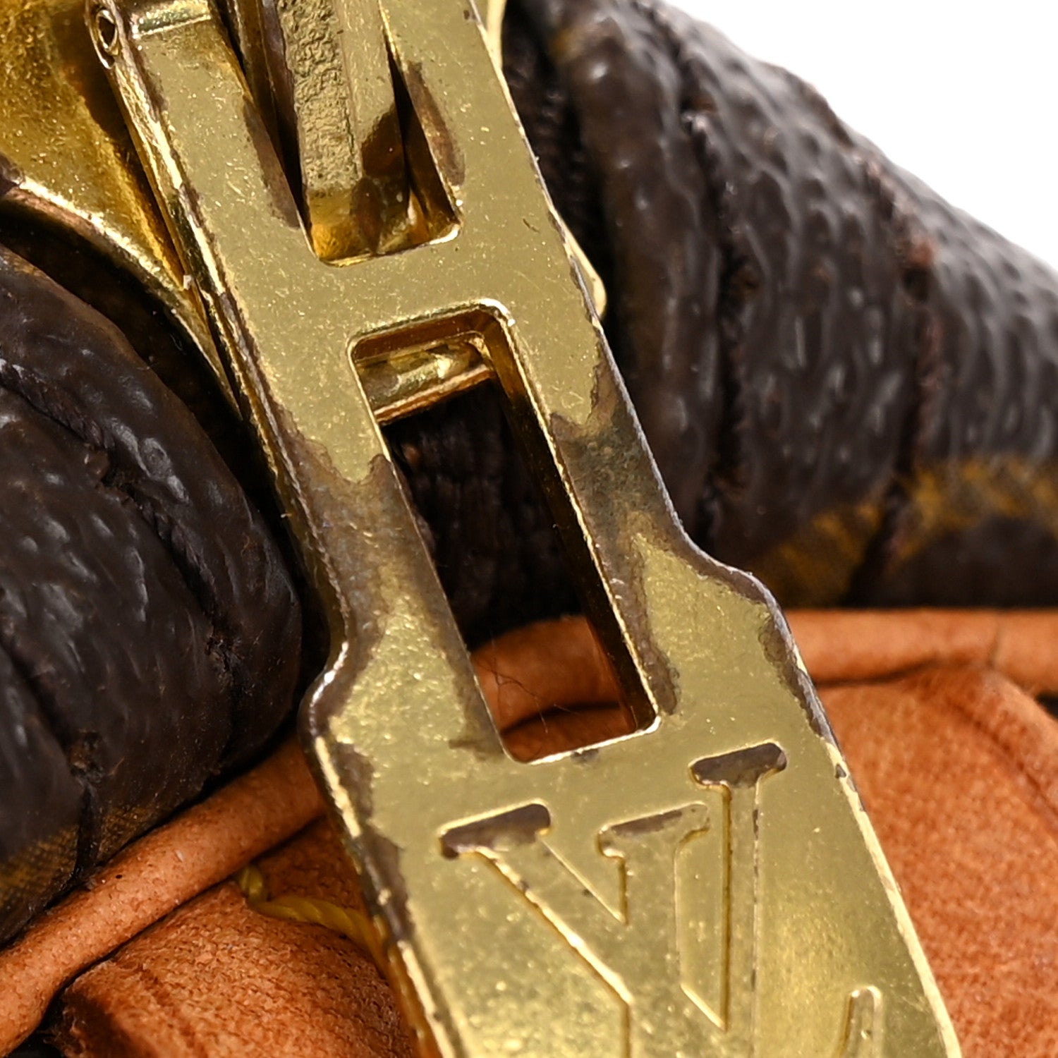 Louis Vuitton Monogram Keepall 45 22 of 26