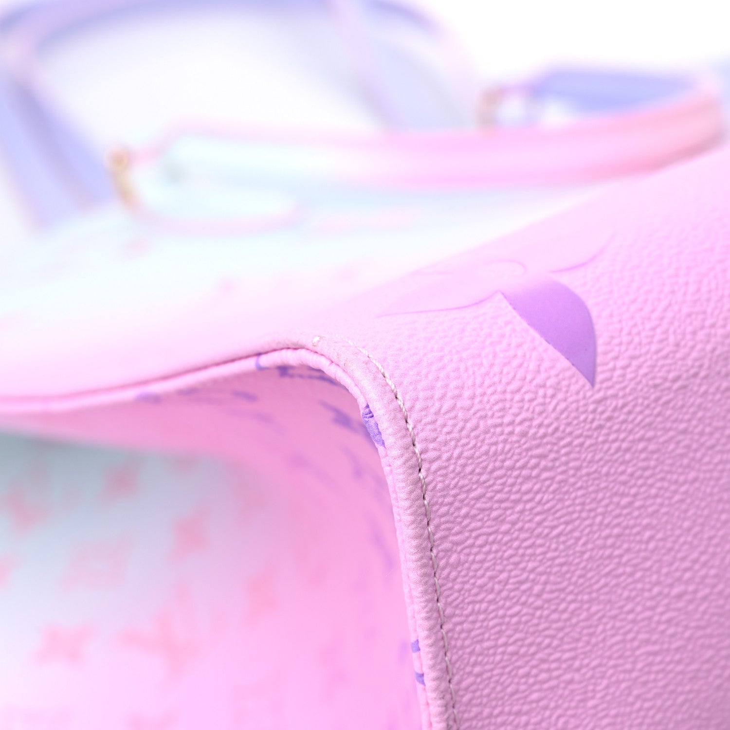 Louis Vuitton Monogram Giant Spring In The City Onthego GM Sunrise Pastel 8 of 12