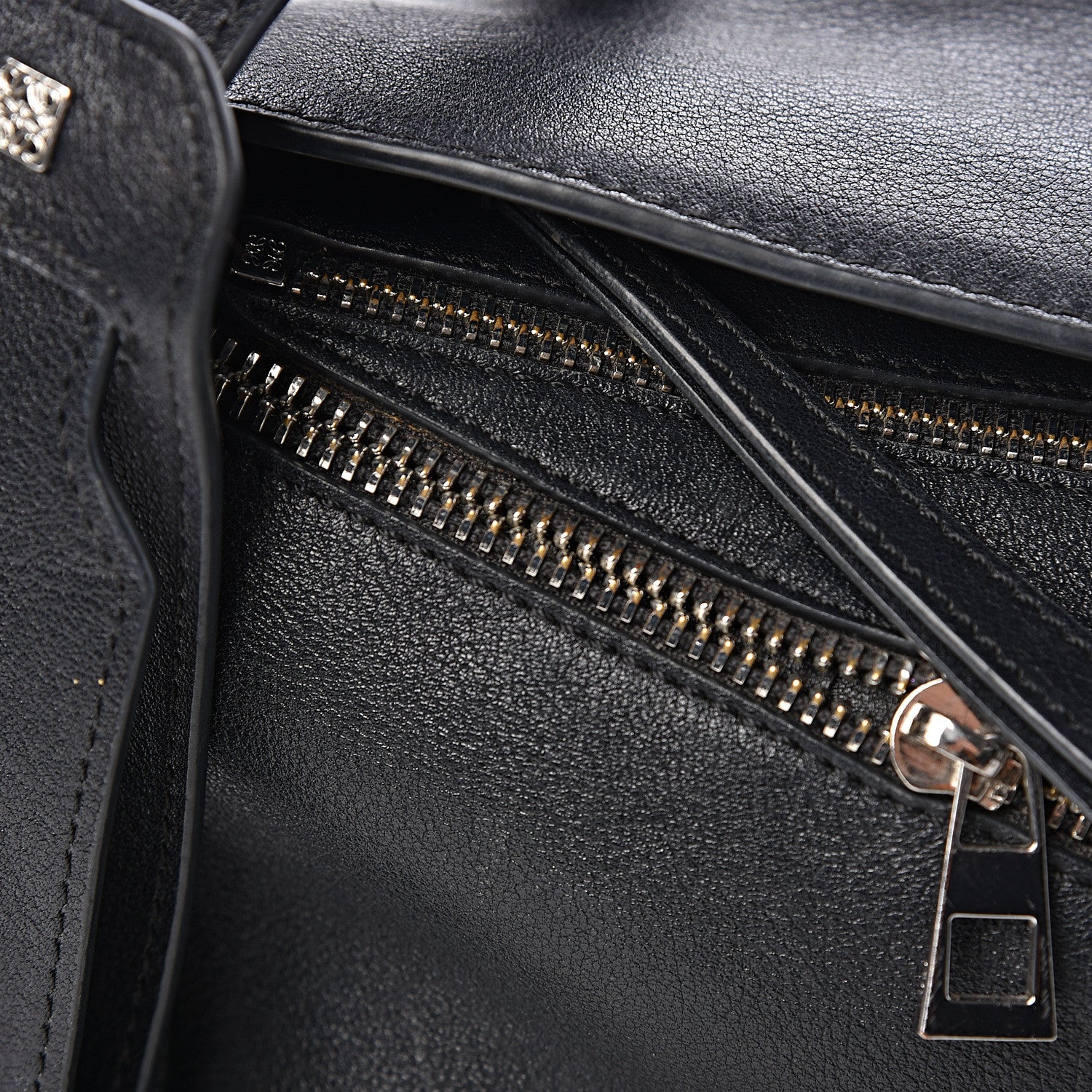 Loewe Calfskin Zipper Puzzle Bag Black 11 of 17