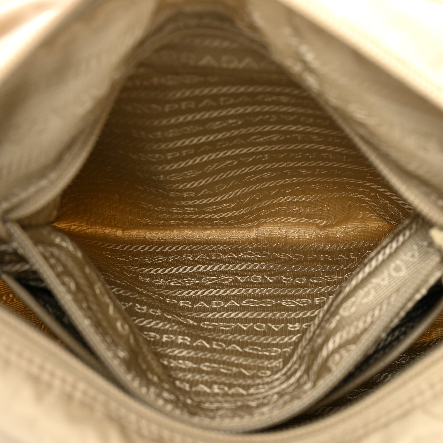 Re-Nylon Vela Saffiano Pocket Single Buckle Messenger Shoulder Bag Deserto