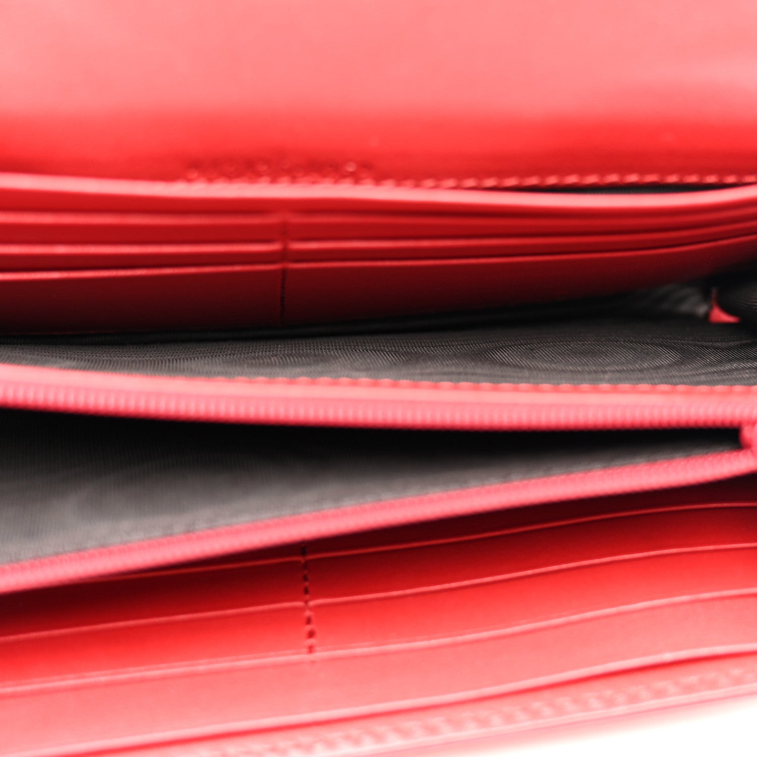 Gucci Calfskin Matelasse GG Marmont Continental Wallet Hibiscus Red 5 of 12