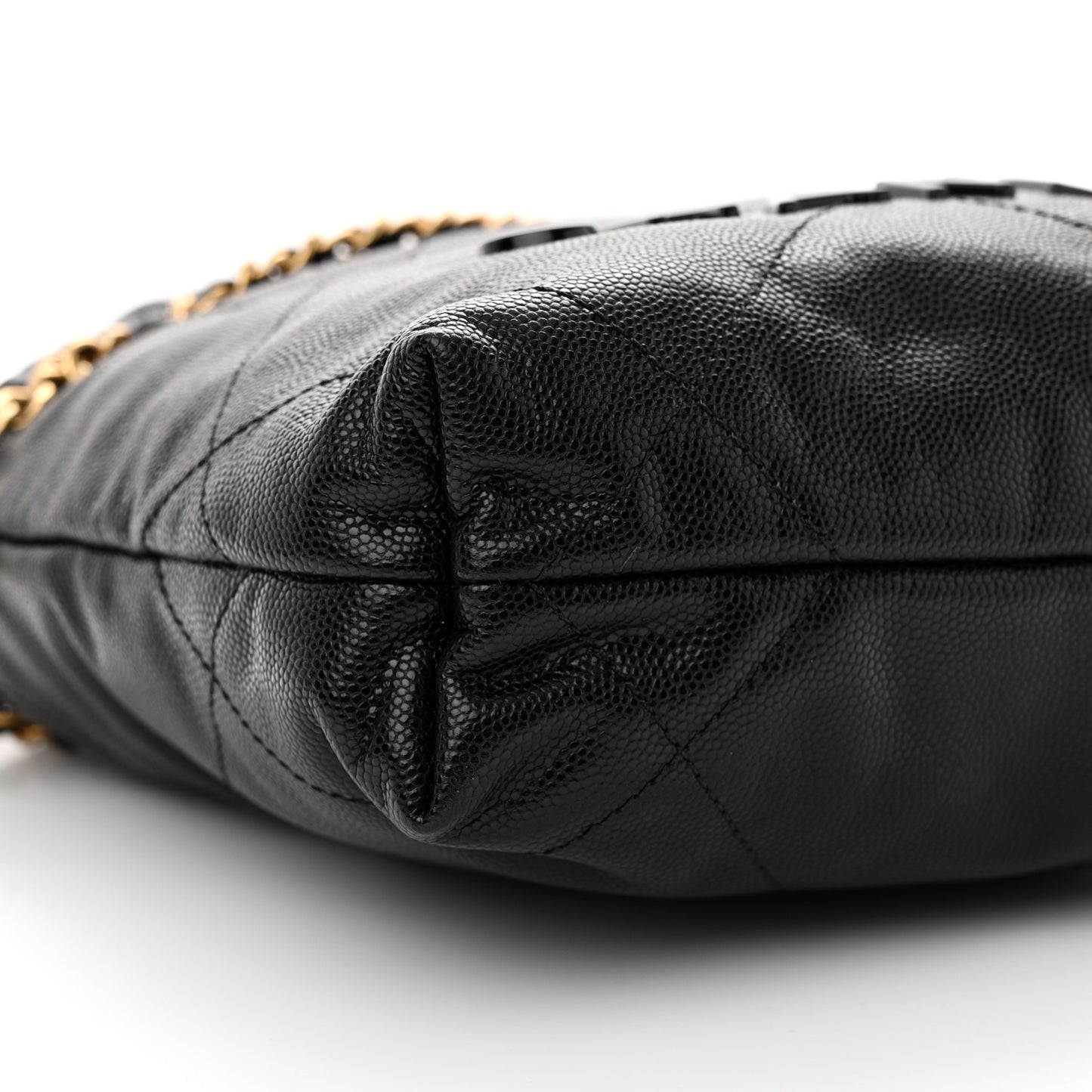 Shiny Caviar Quilted Monochrome Mini Chanel 22 Black