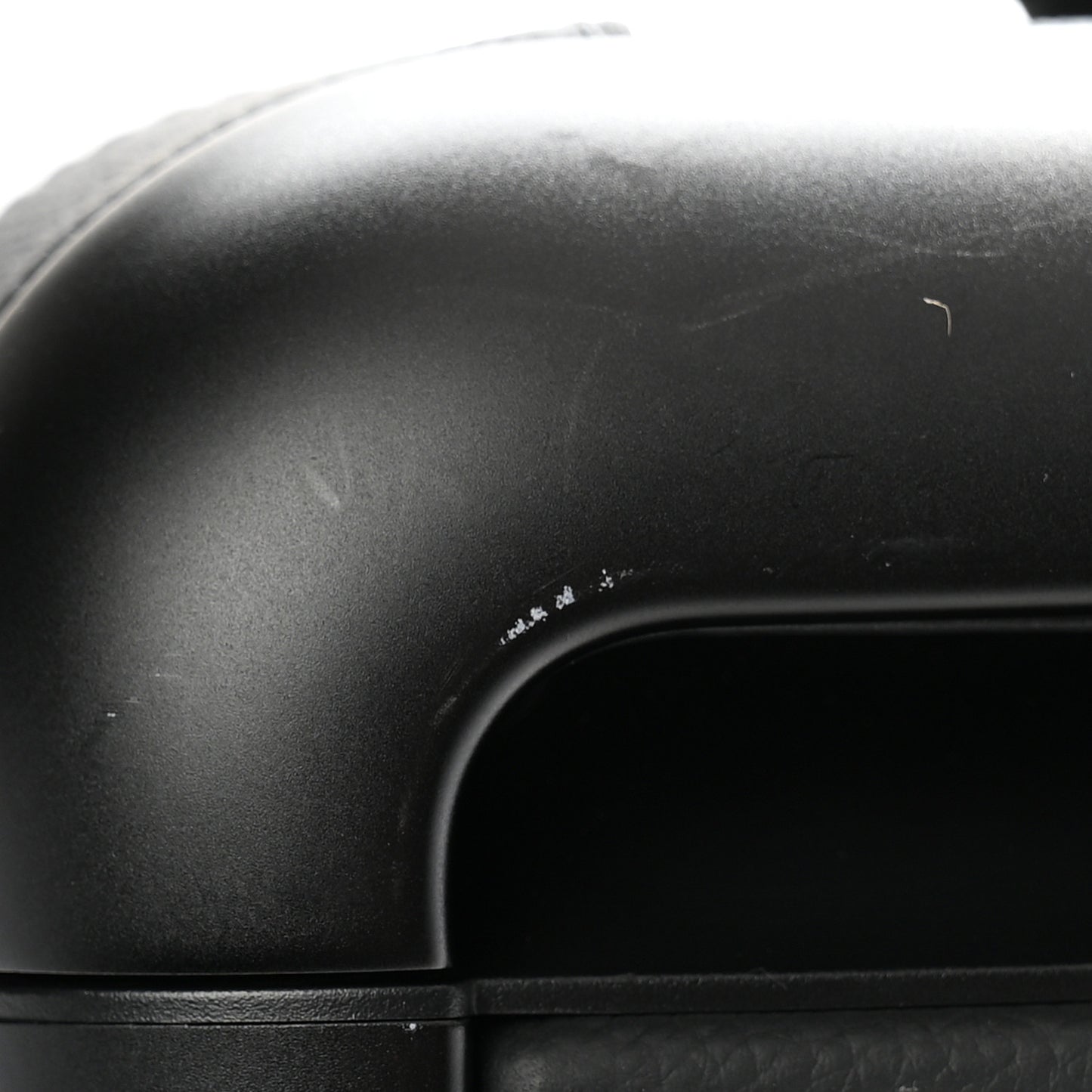 Cowhide Aerogram Horizon 55 Black