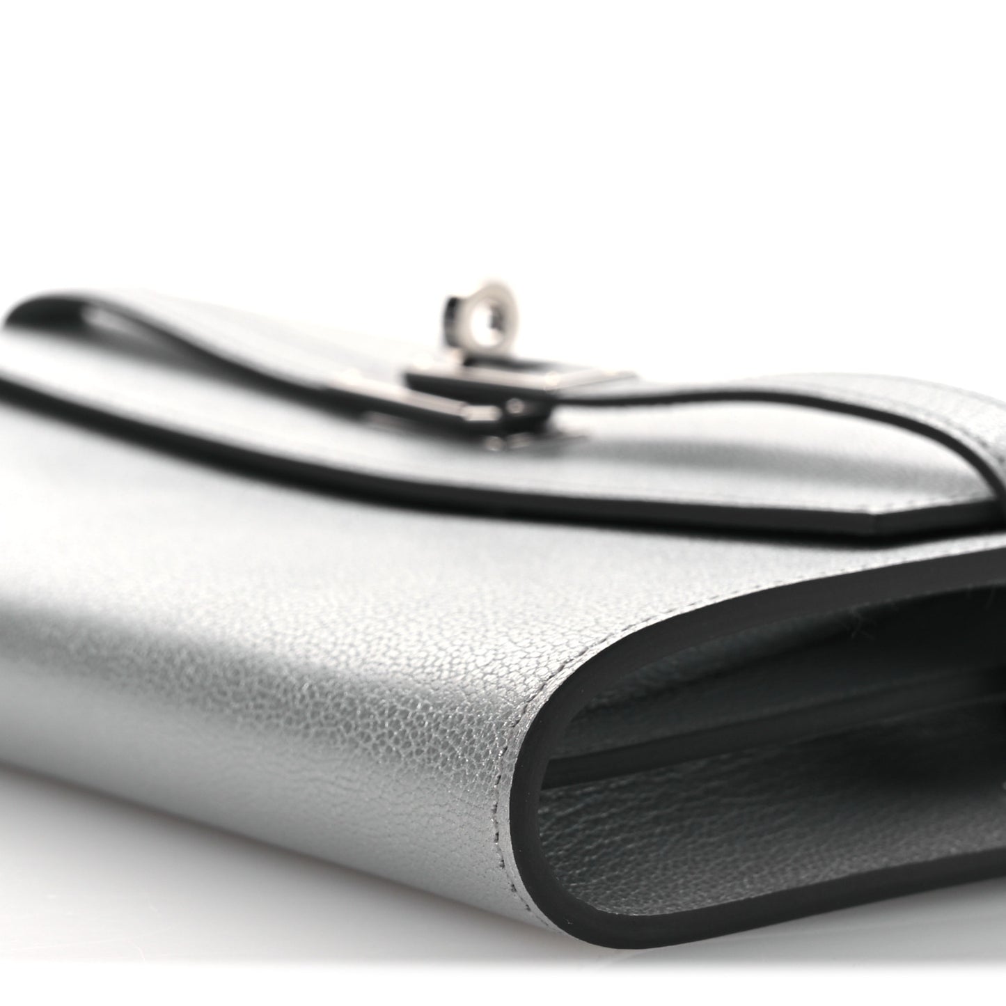 Metallic Chevre Chamkilight Kelly Wallet To Go Argent