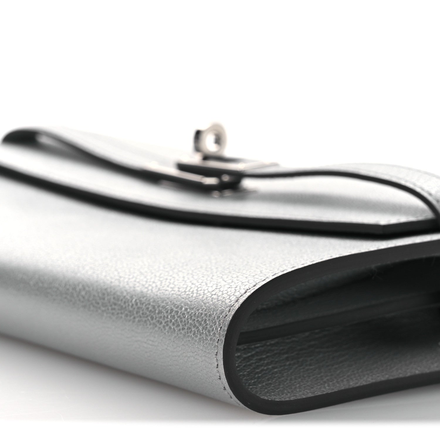 Hermes Metallic Chevre Chamkilight Kelly Wallet To Go Argent 10 of 13