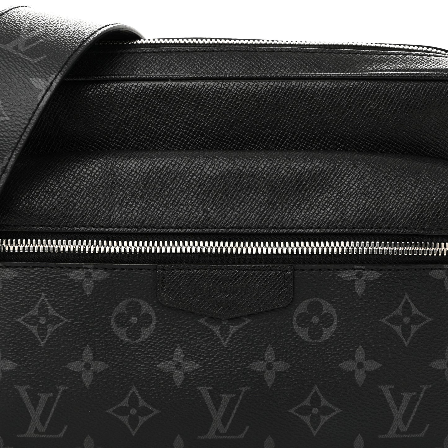 Taiga Monogram Eclipse Outdoor Messenger Black