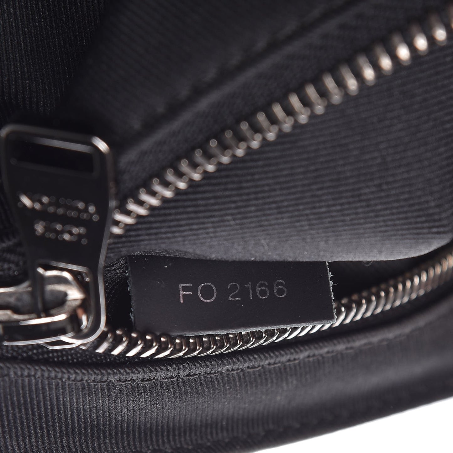 Monogram Eclipse Voyager PM Messenger