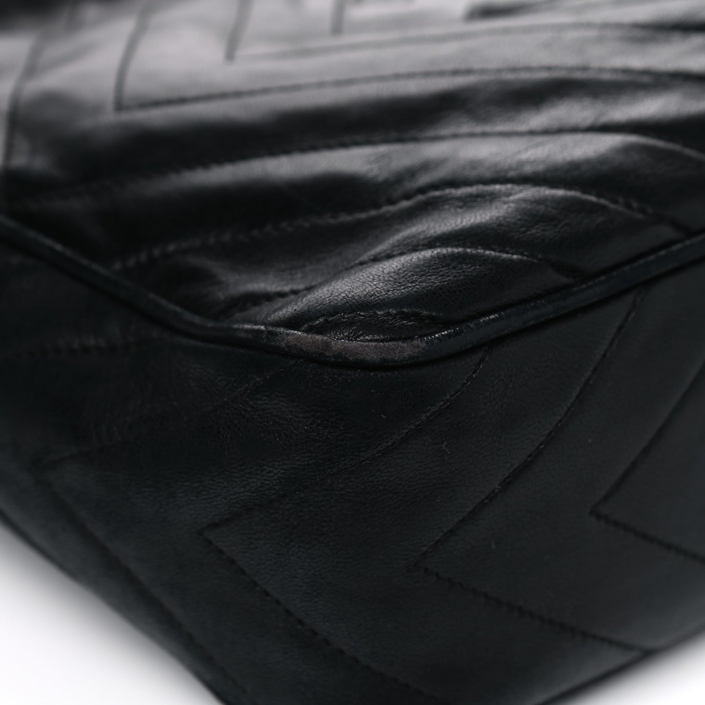 Lambskin Chevron Quilted Tassel Camera Case Black