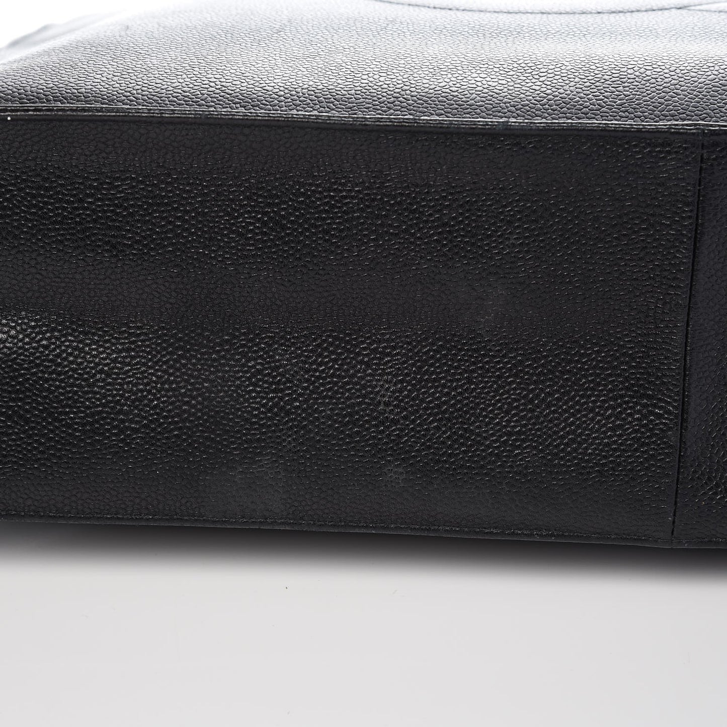 Caviar CC Tote Black