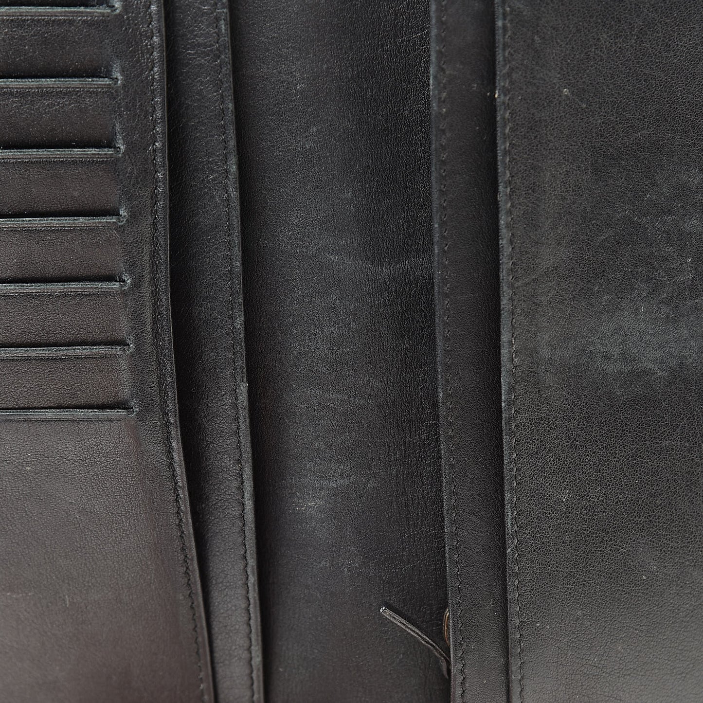 Caviar Timeless CC Yen Wallet Black