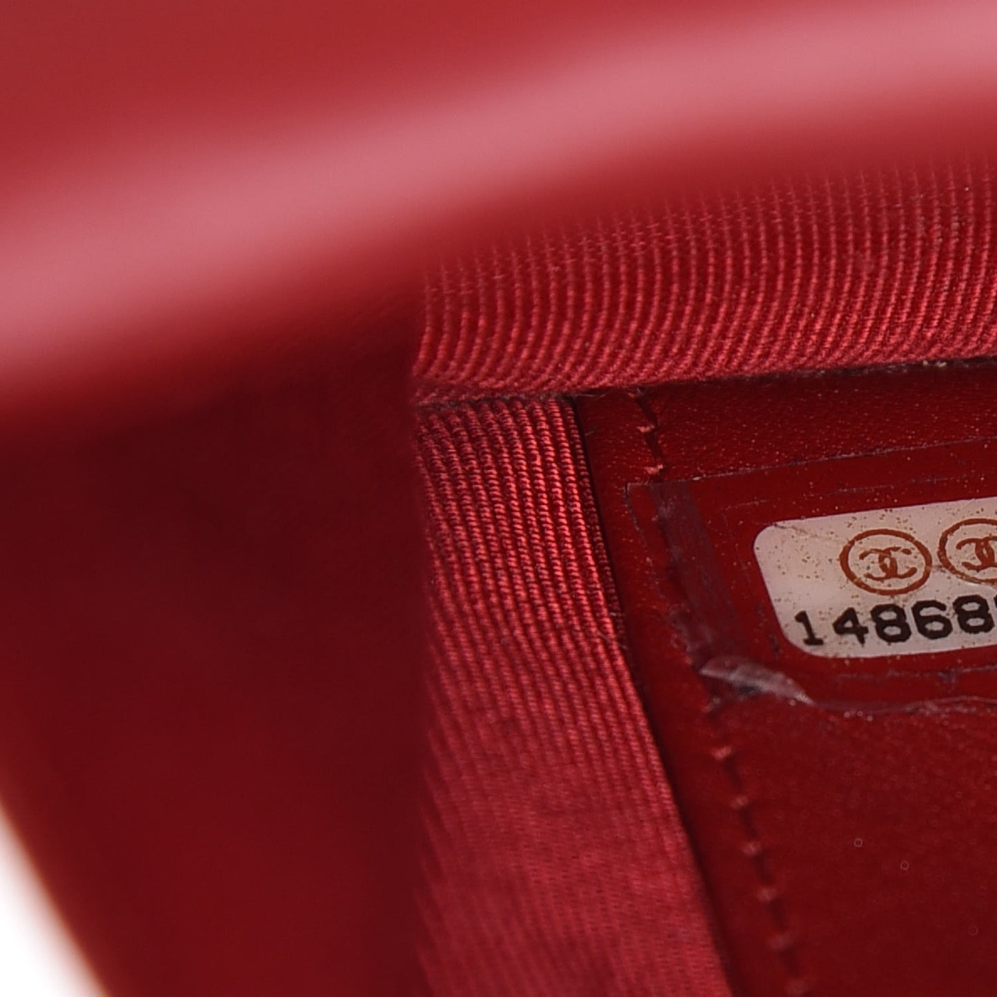 Patent Quilted Wallet On Chain WOC Red