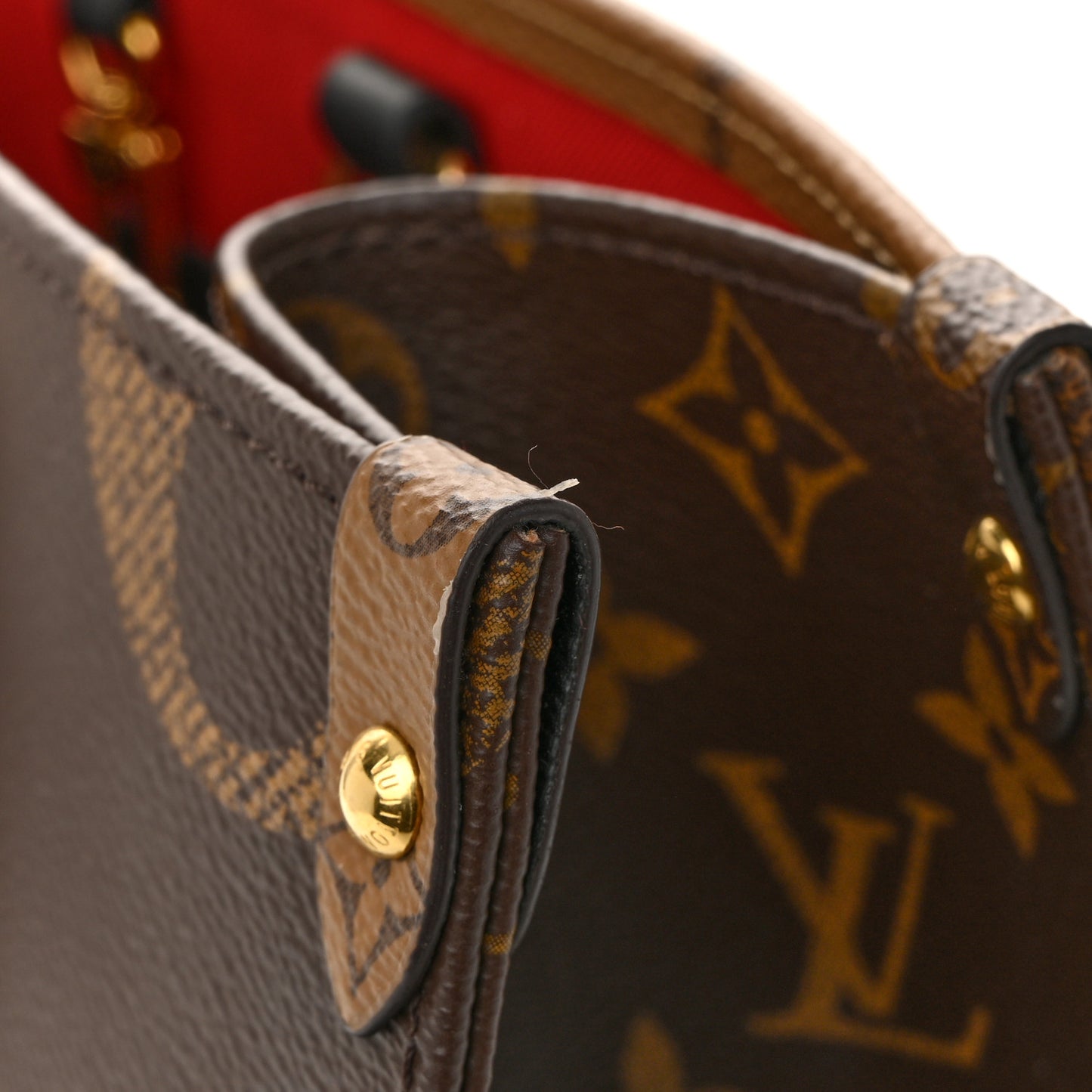 Reverse Monogram Giant Onthego MM