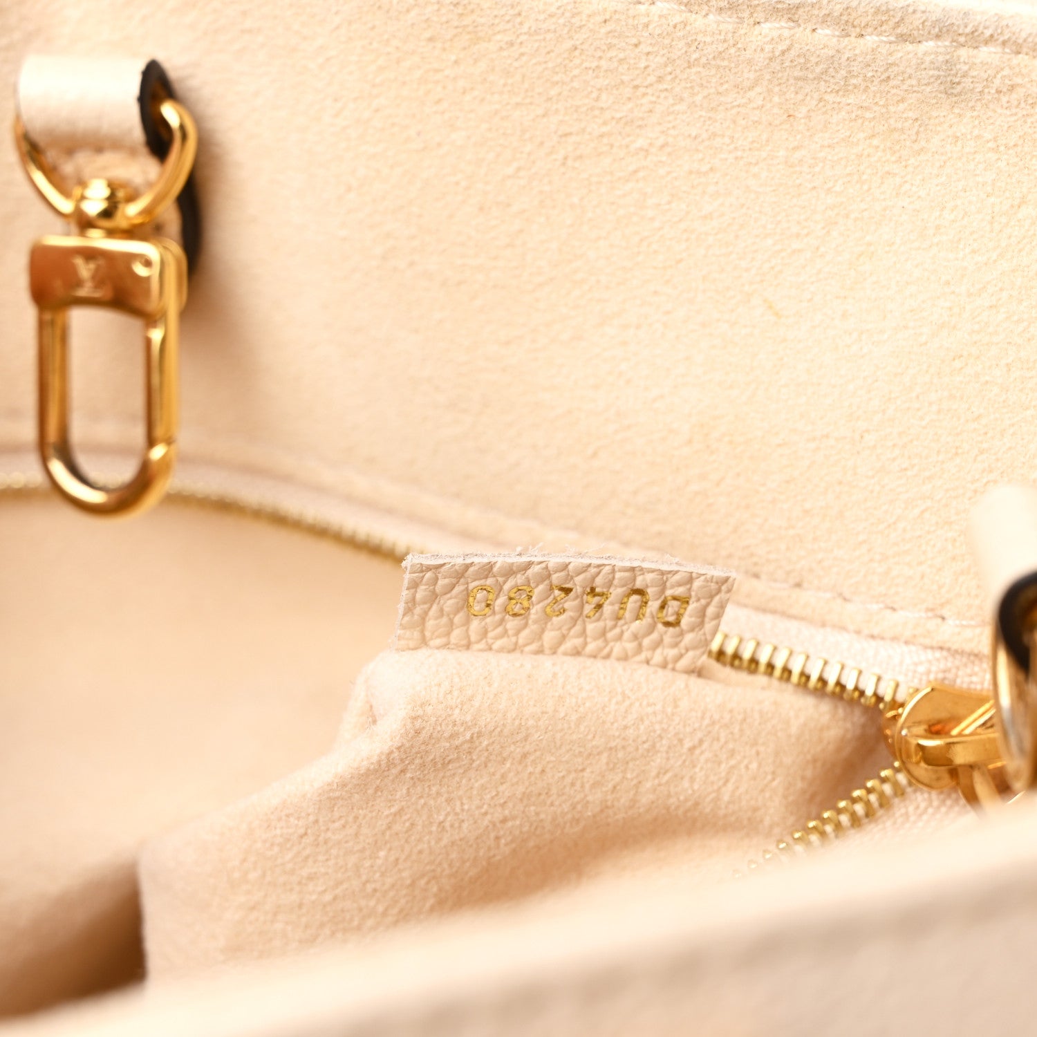 Louis Vuitton Empreinte Monogram Giant Onthego PM Creme Bois De Rose 7 of 12