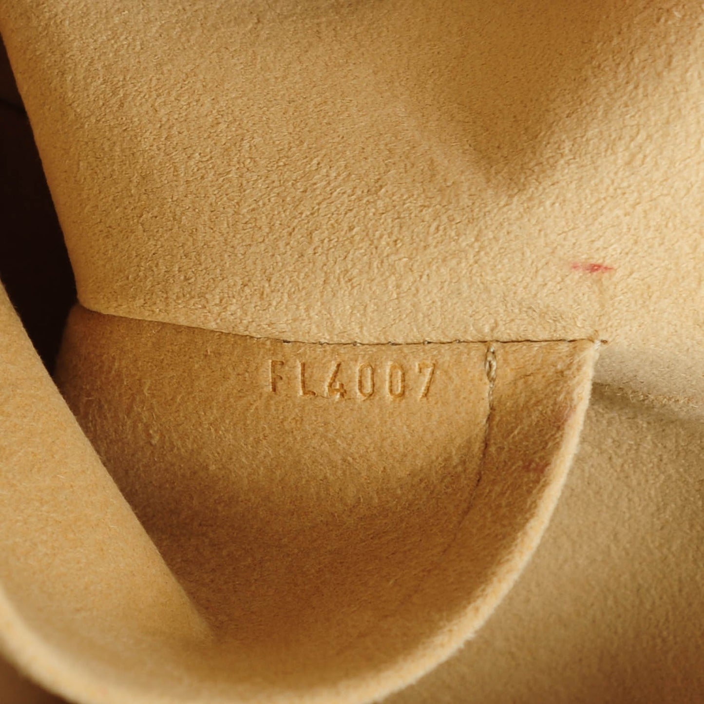 Monogram Beverly MM