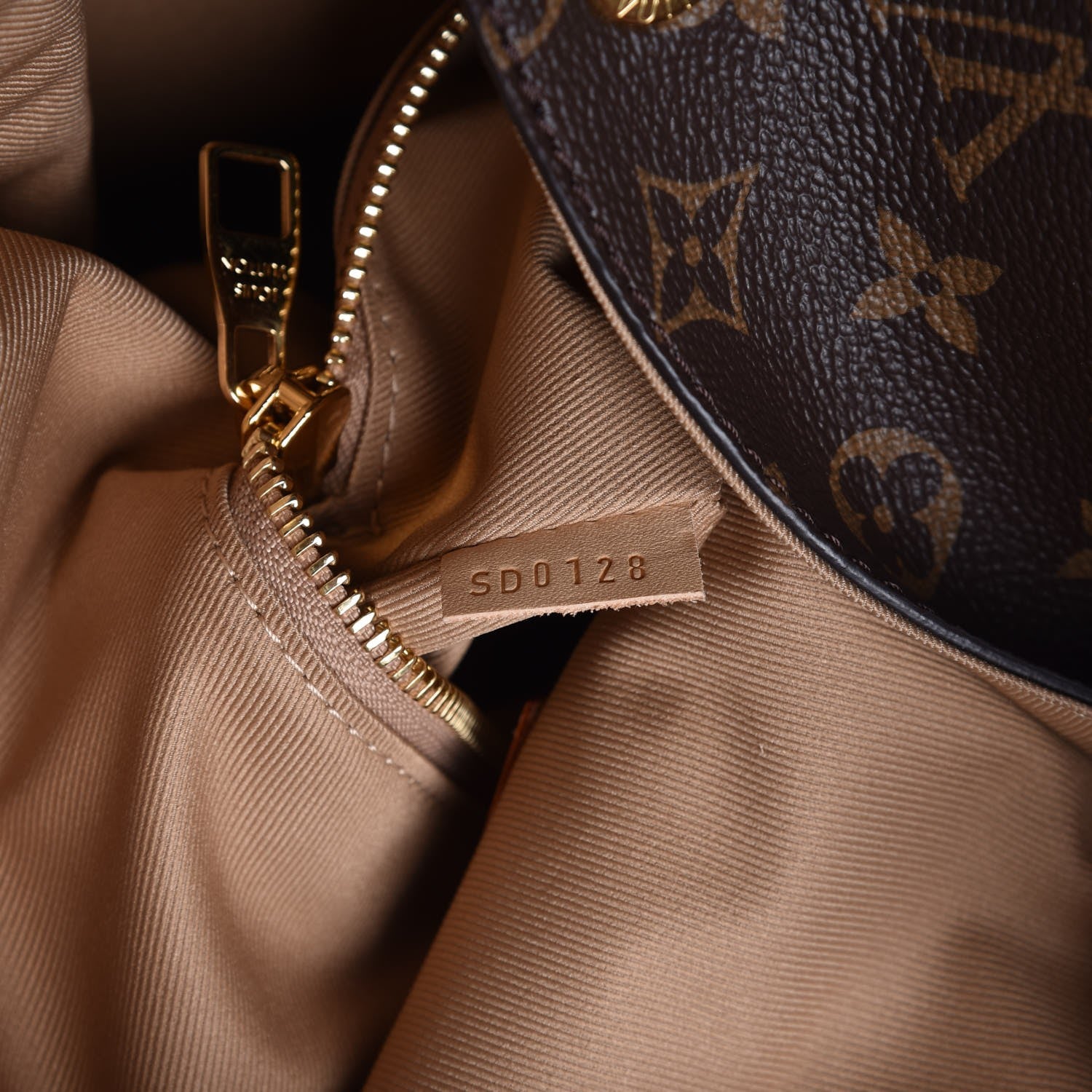 Louis Vuitton Monogram Graceful MM 8 of 9