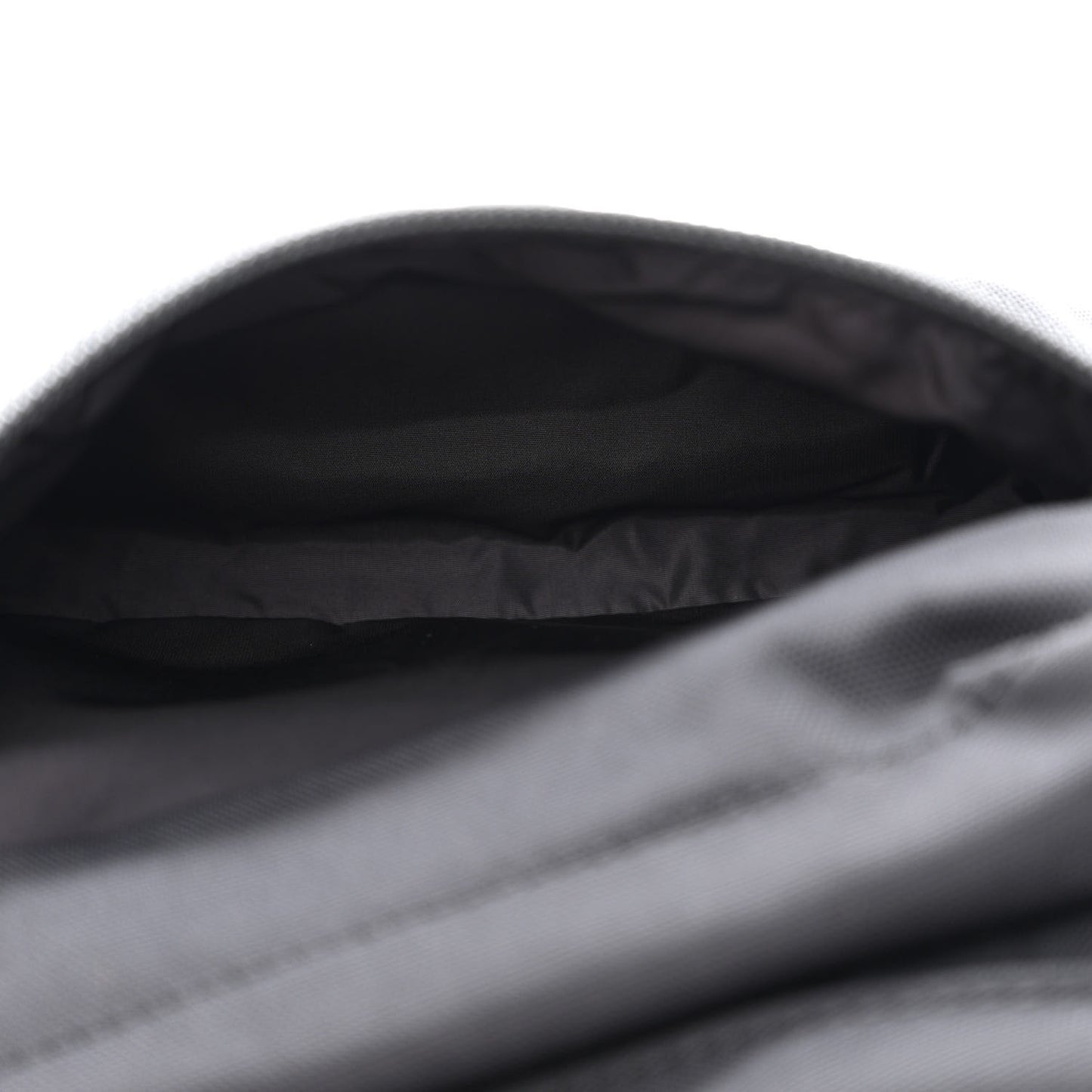 Nylon Essential U 4G Belt Bag Black