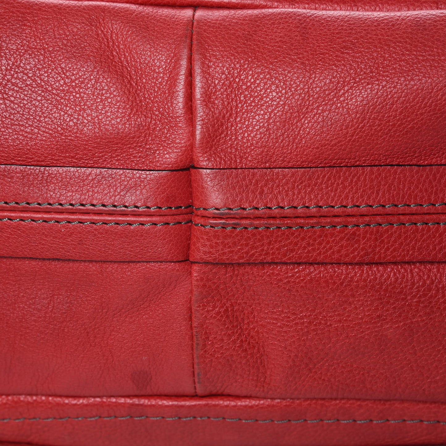 Calfskin Medium Paraty Lipstick