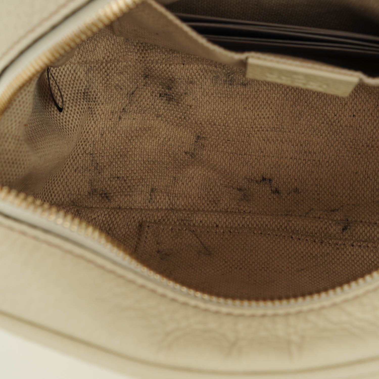 Gucci Pebbled Calfskin Small Soho Disco Bag Off White 6 of 8