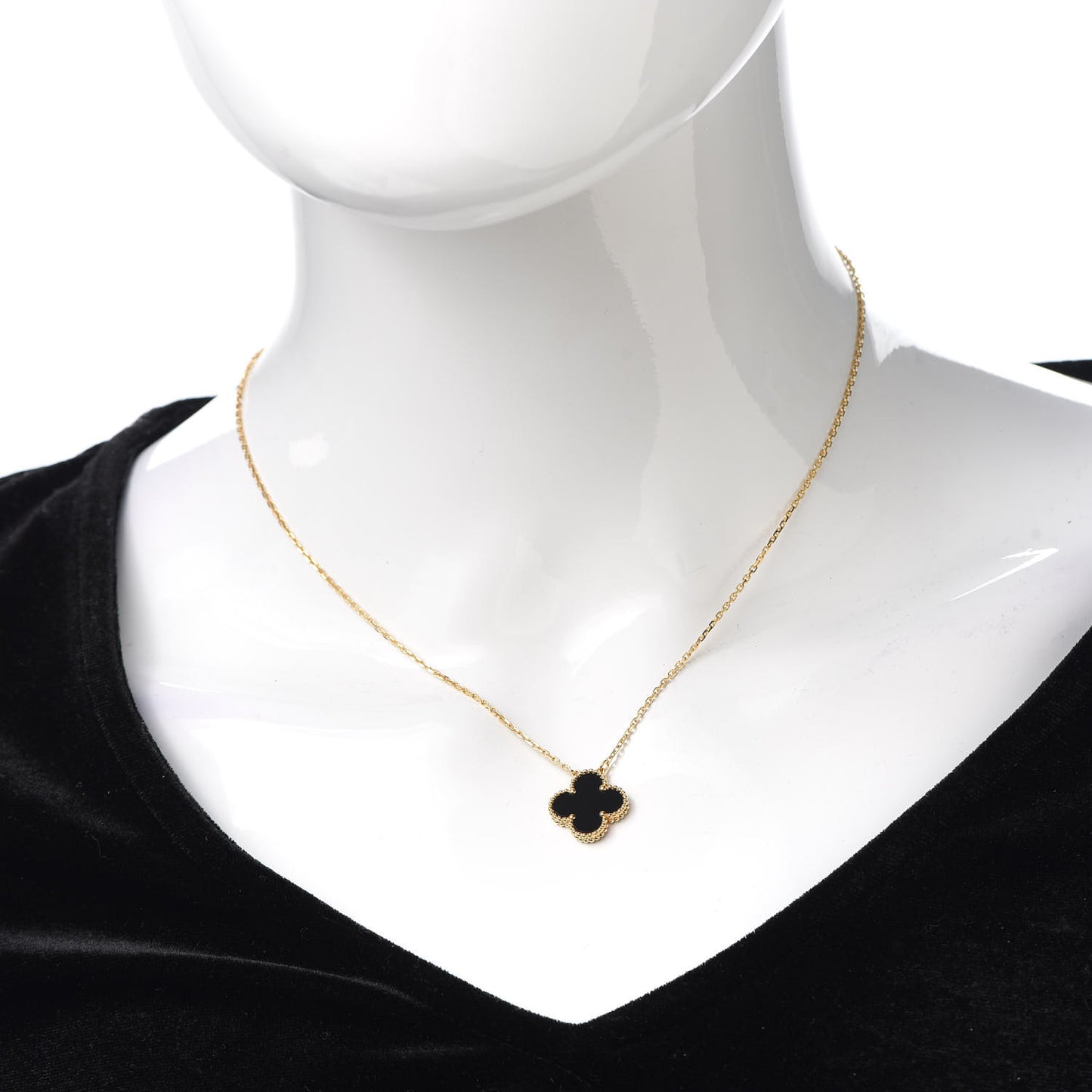 18K Yellow Gold Black Onyx Vintage Alhambra Pendant Necklace