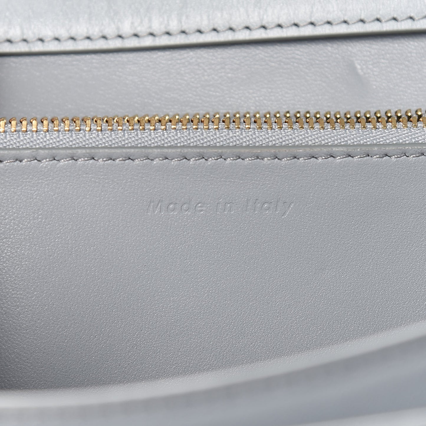 Box Calfskin Medium Classic Box Flap Bag Cloud