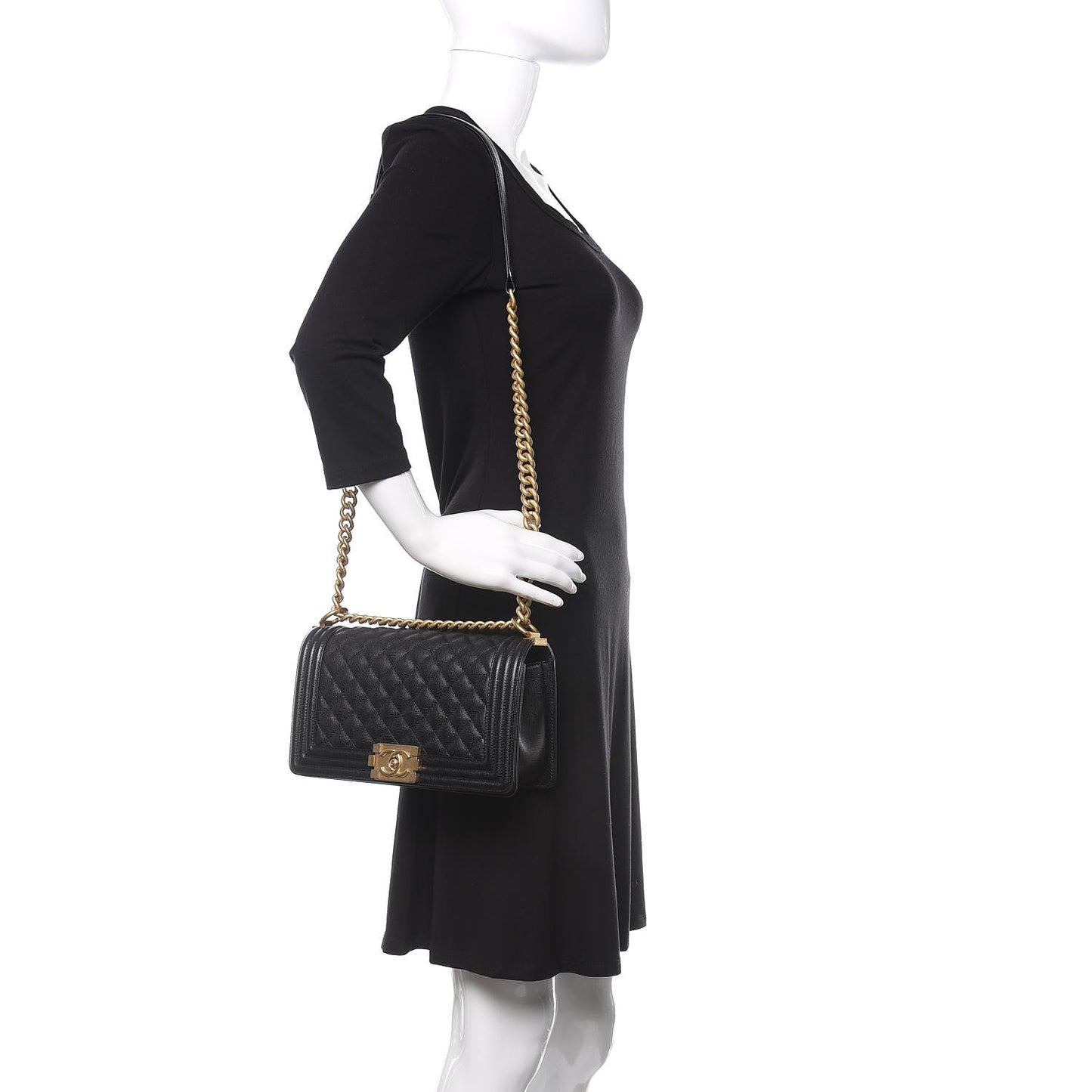 Caviar Quilted Medium Boy Flap Black