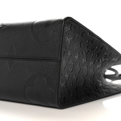 Louis Vuitton Empreinte Monogram Giant Onthego MM Black 9 of 10