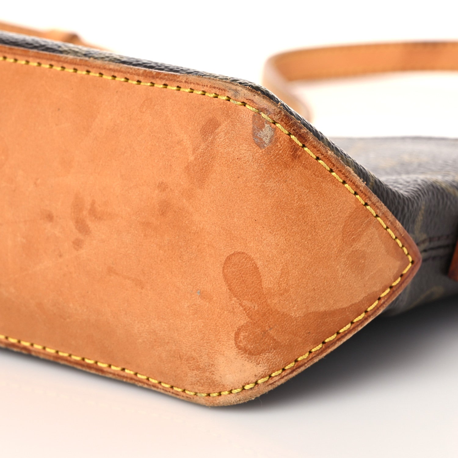 Louis Vuitton Monogram Trotteur 8 of 13