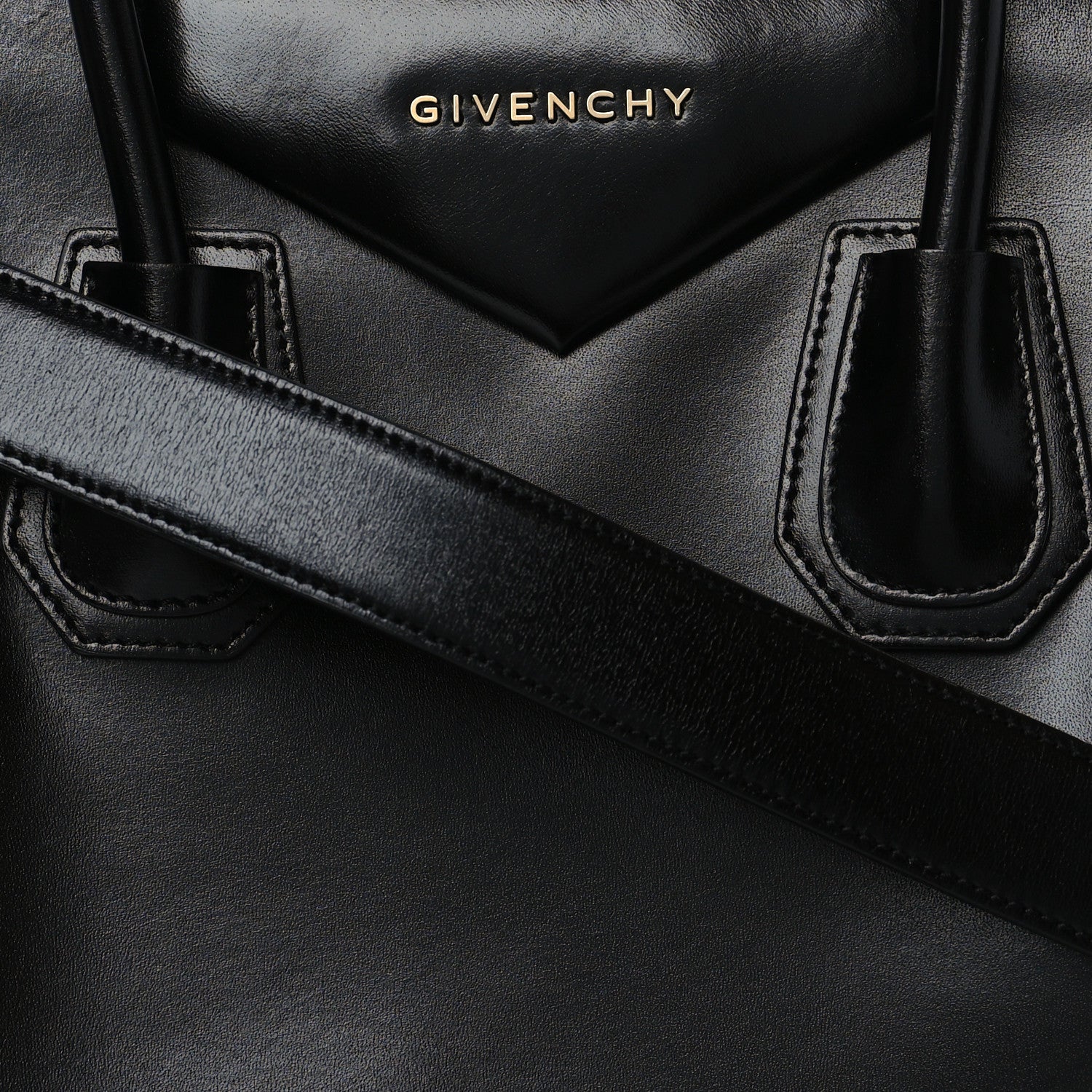 Givenchy Shiny Lord Calfskin Medium Antigona Black 8 of 10