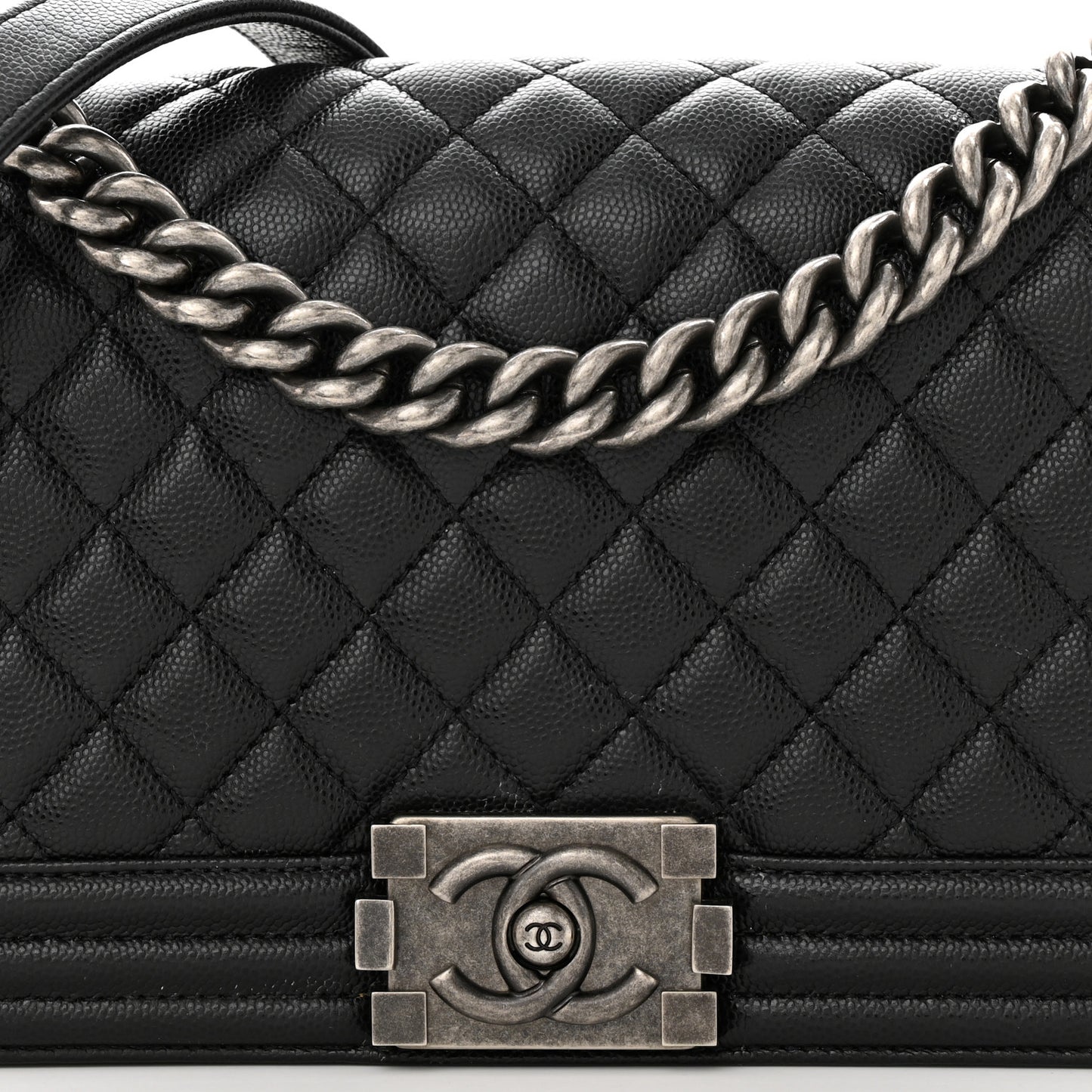 Caviar Quilted Medium Boy Flap Black